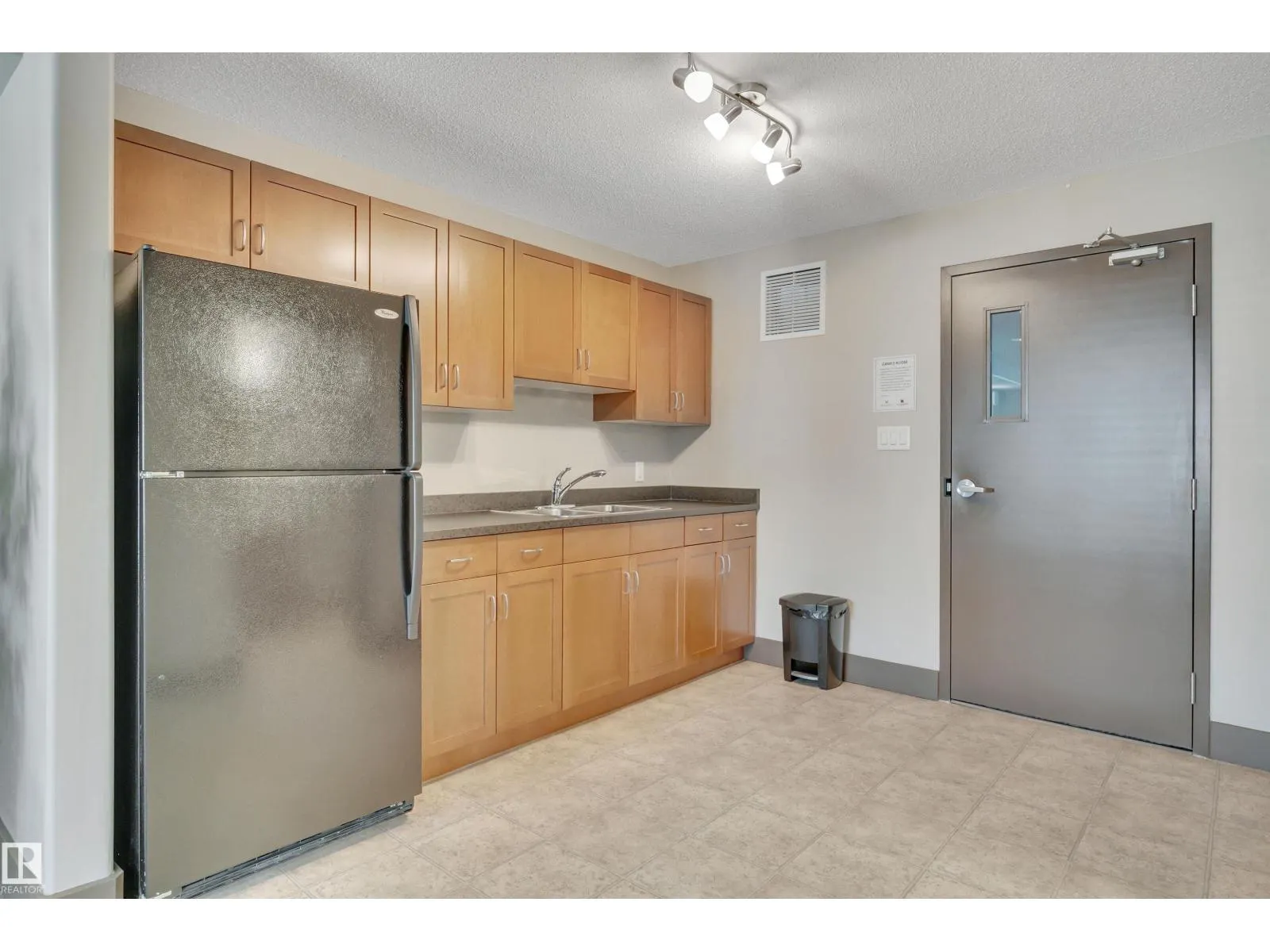 #231 11603 Ellerslie RD SW