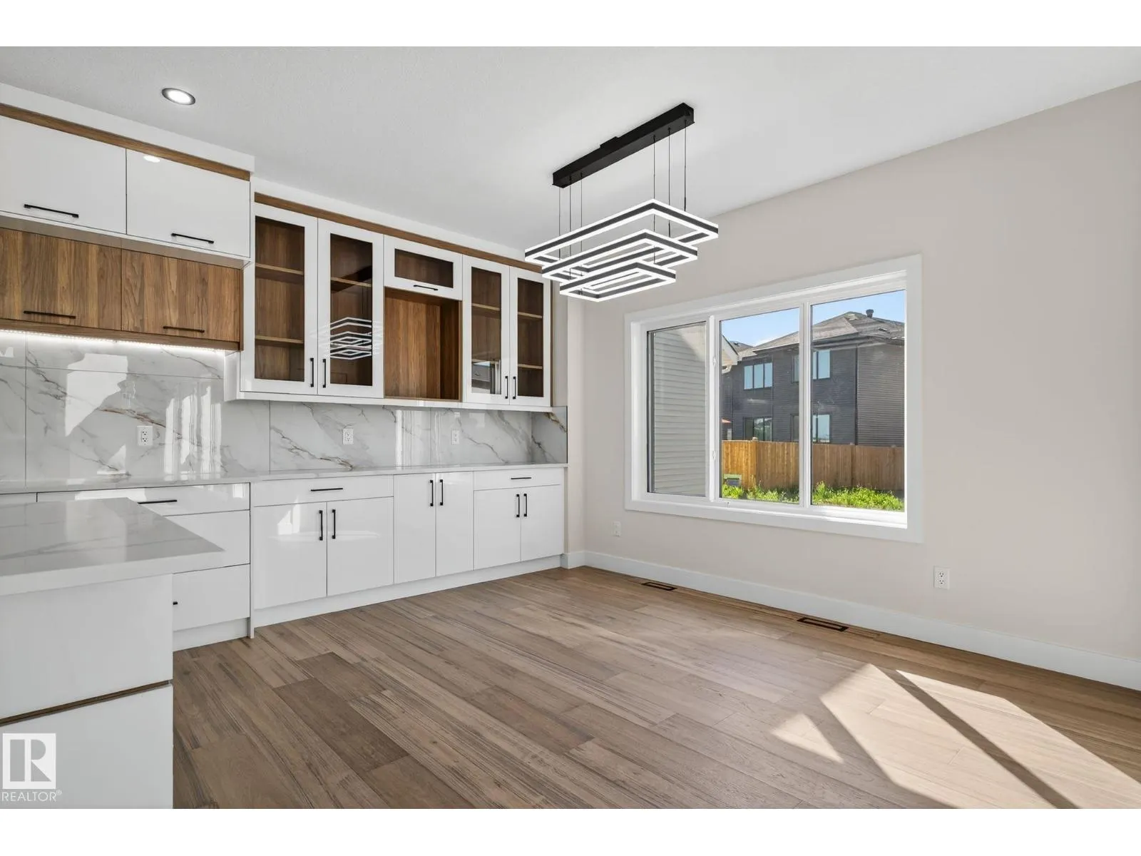 17116 2 ST NW