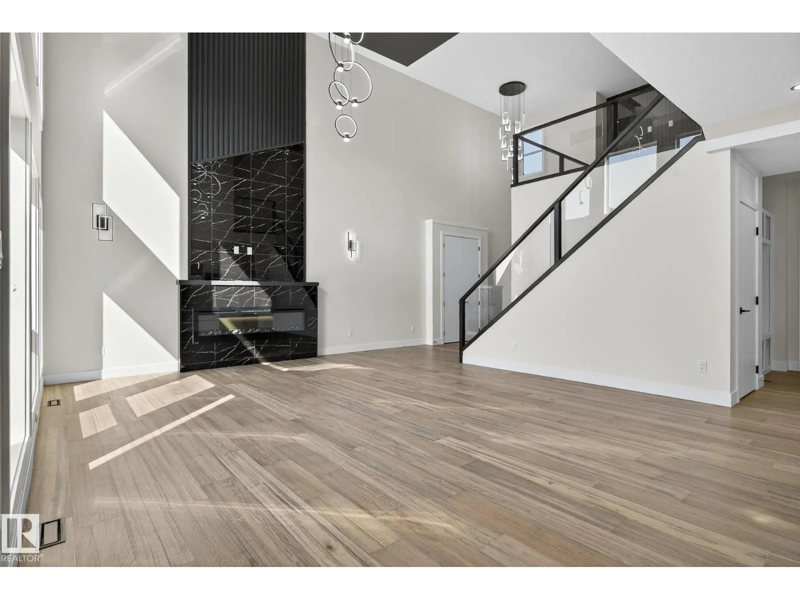 17116 2 ST NW