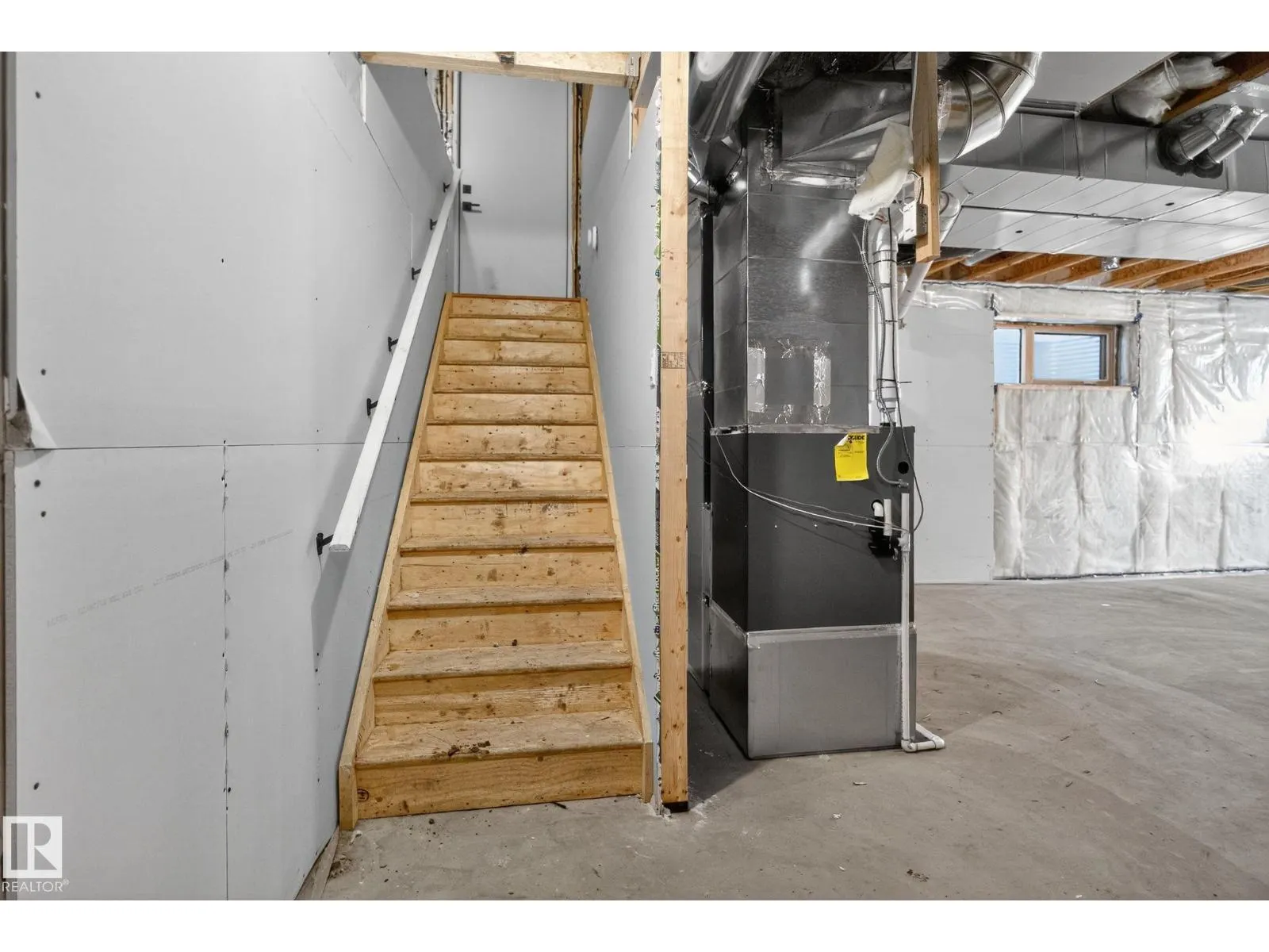 17116 2 ST NW
