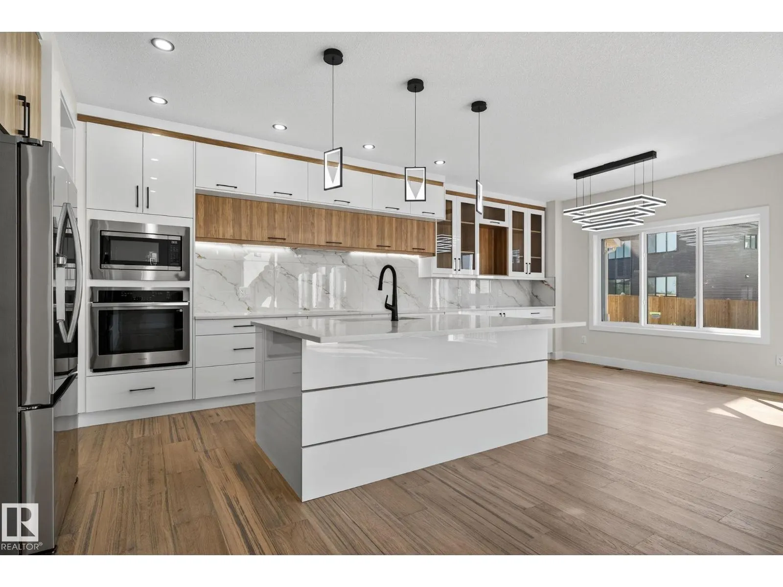 17116 2 ST NW