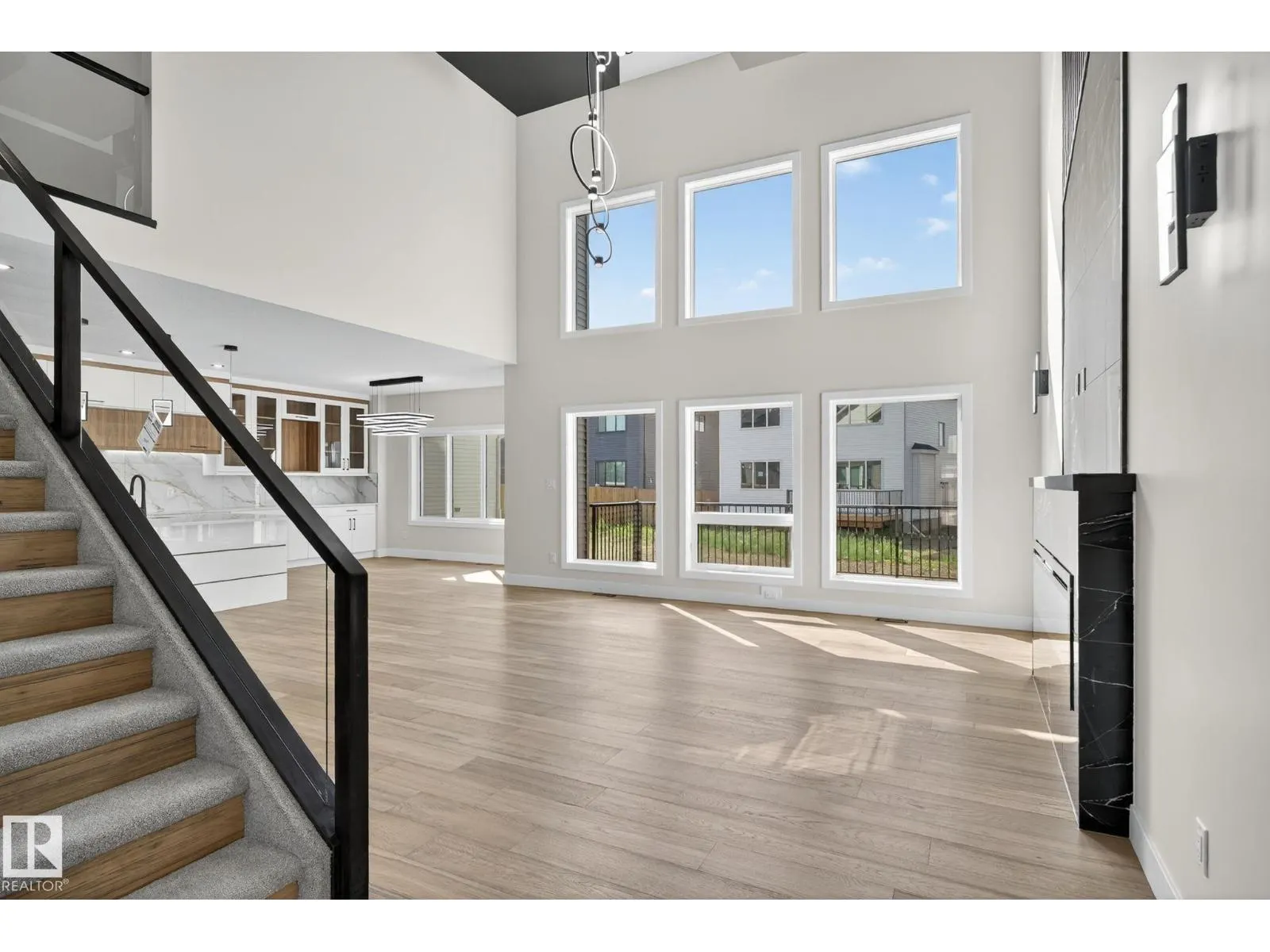 17116 2 ST NW