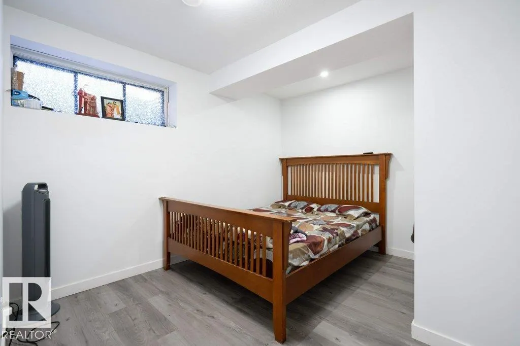 1007 158 ST SW