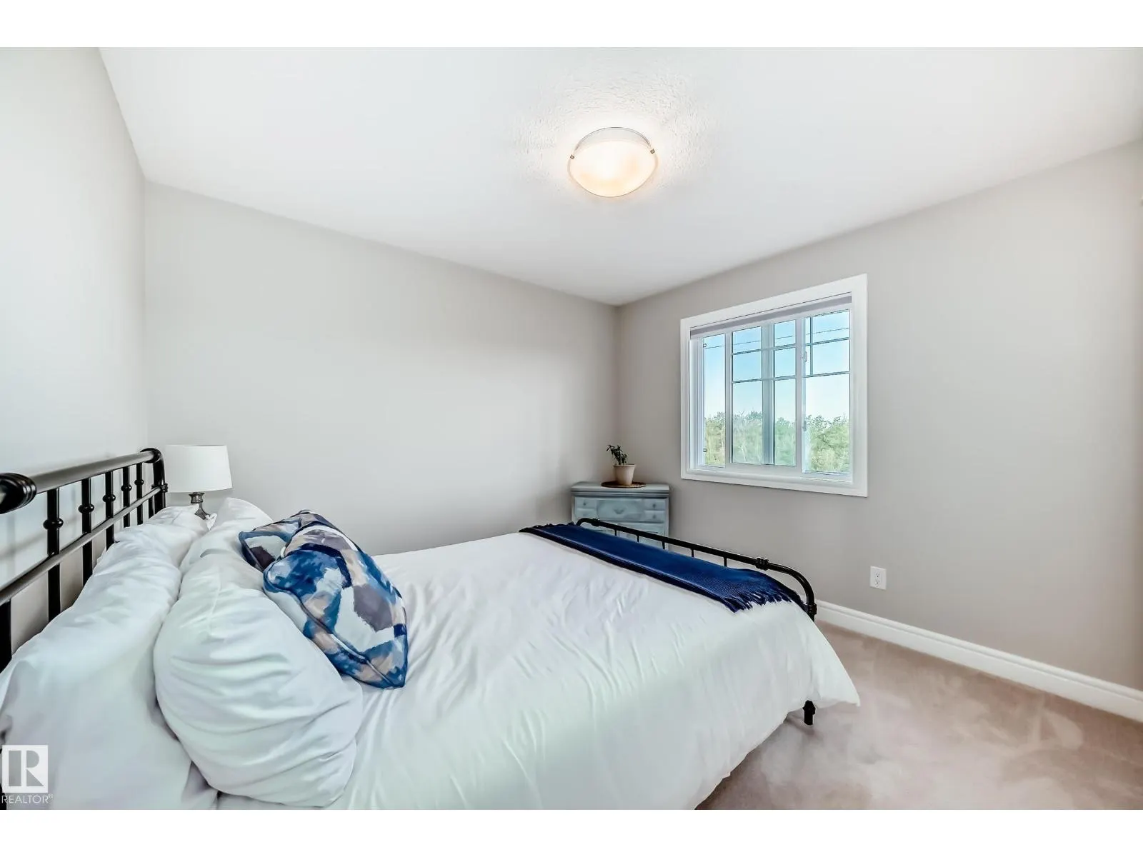 3879 ROBINS CR NW
