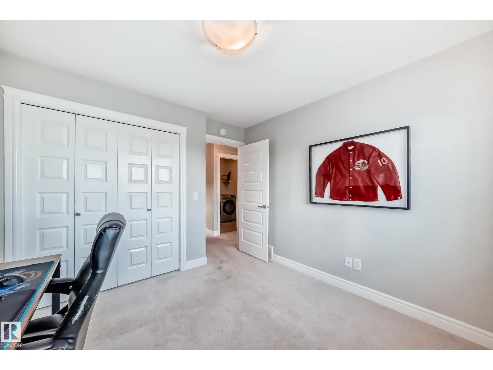 3879 ROBINS CR NW