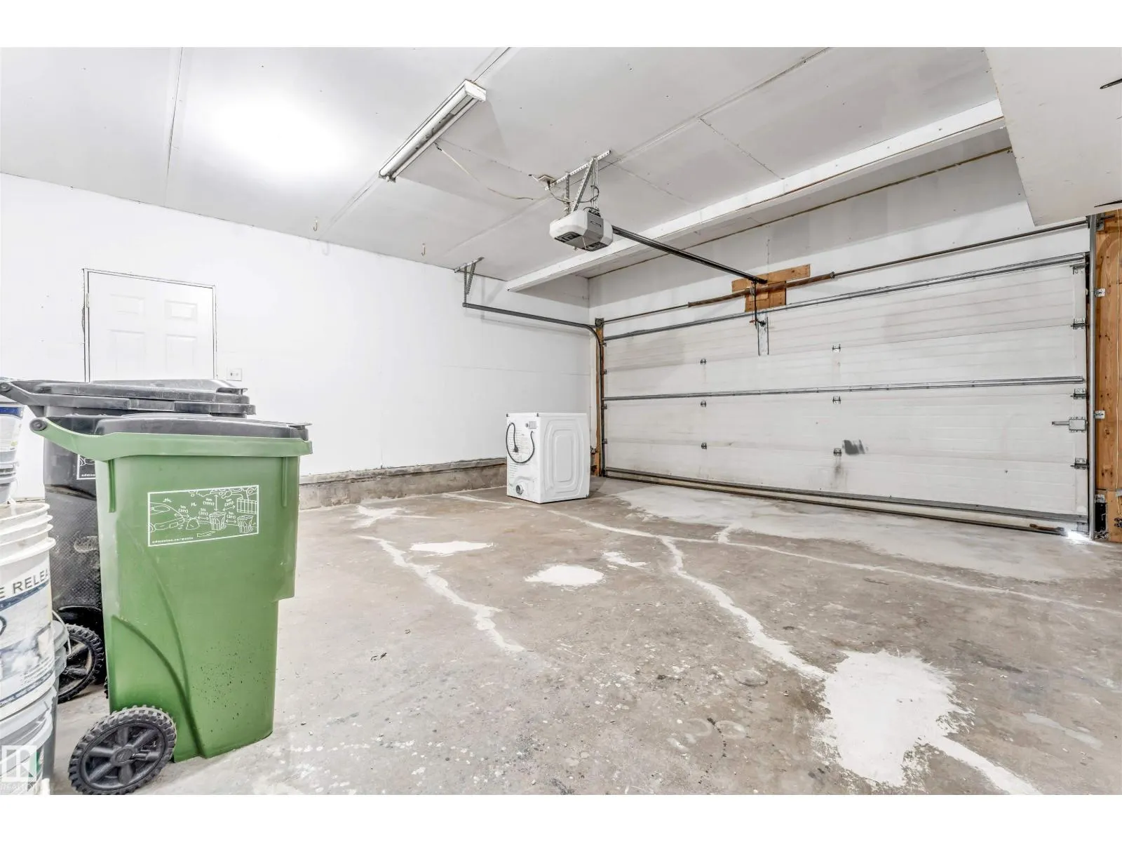325 Jilling Cres. NW
