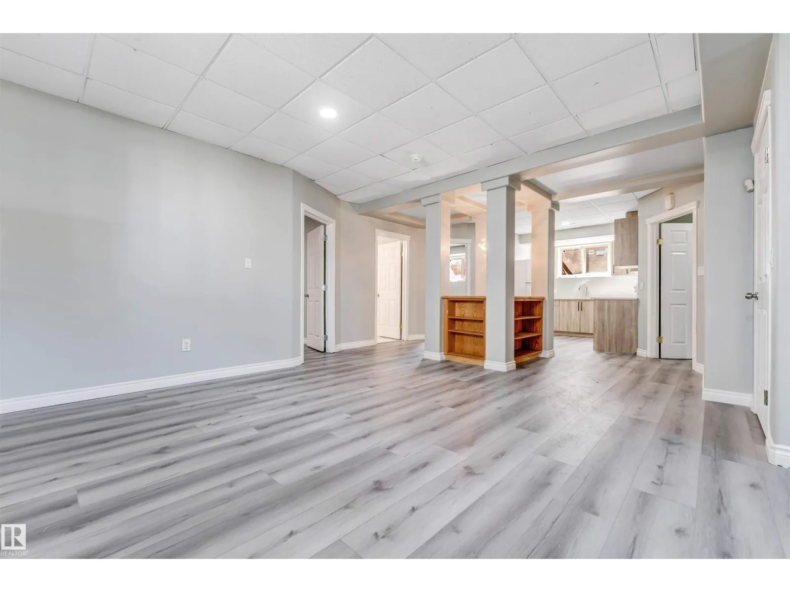 325 Jilling Cres. NW