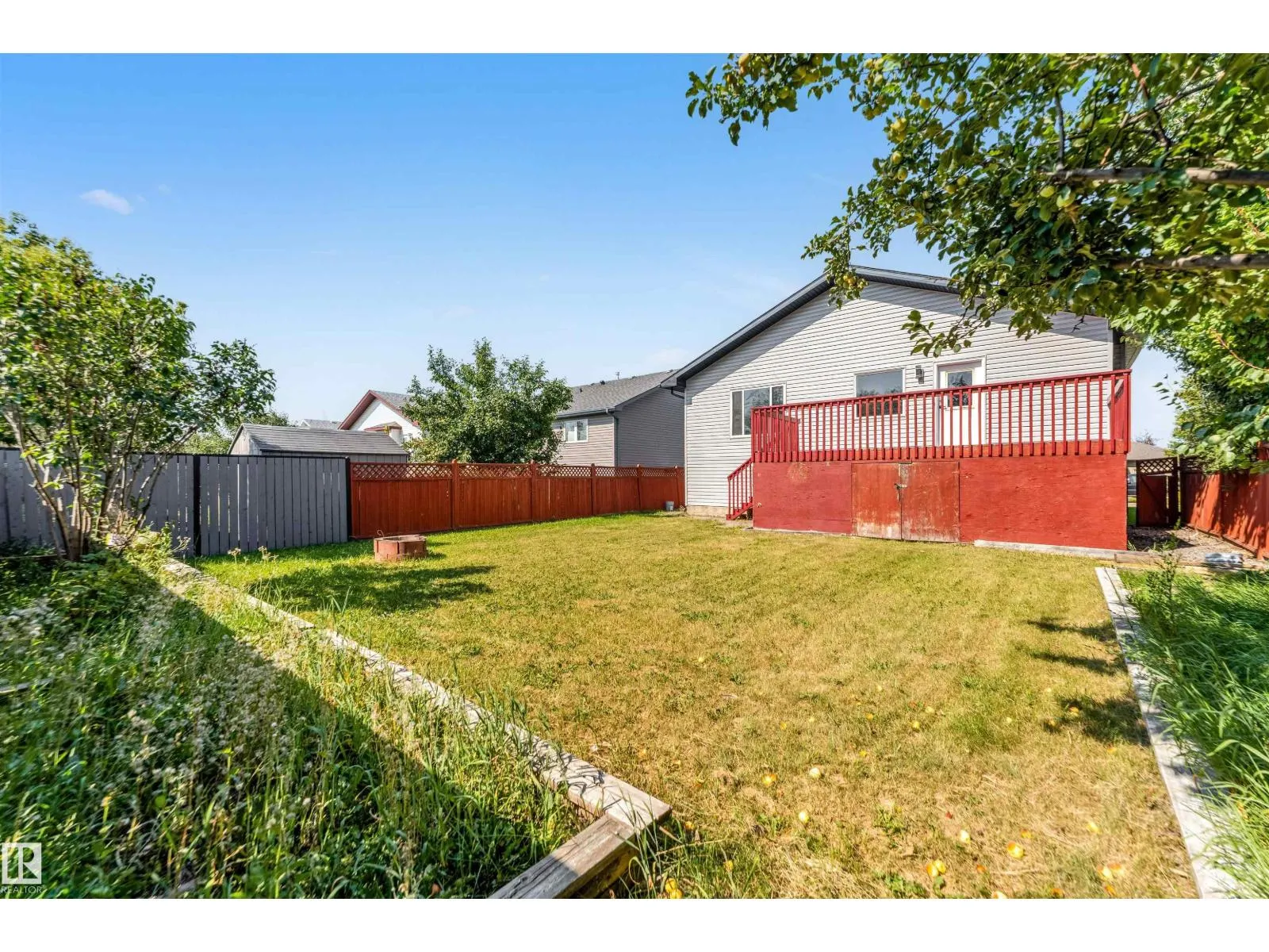 325 Jilling Cres. NW