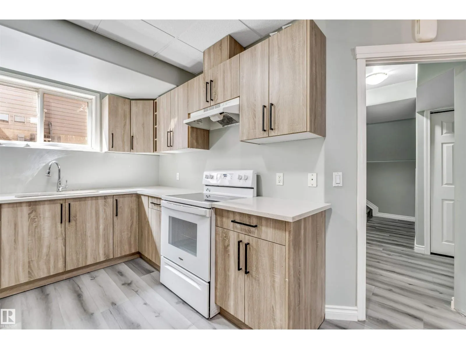 325 Jilling Cres. NW