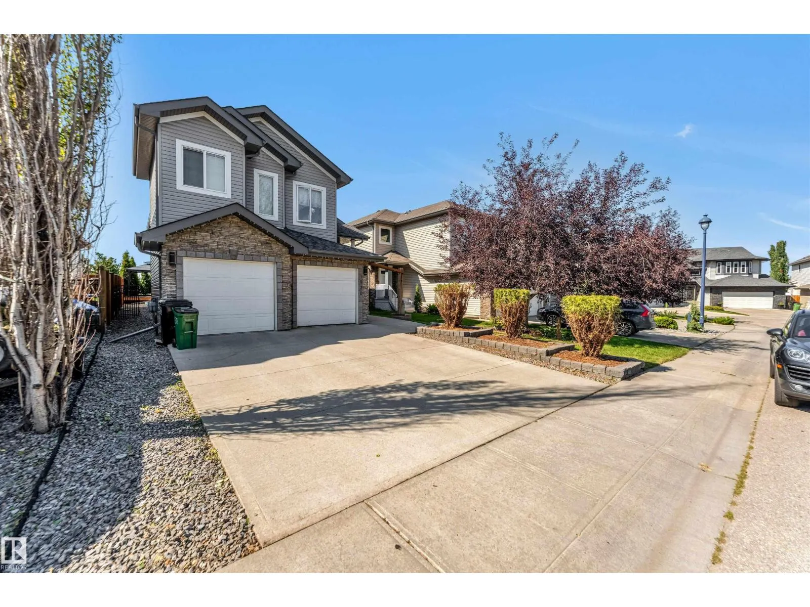1920 69 St. SW