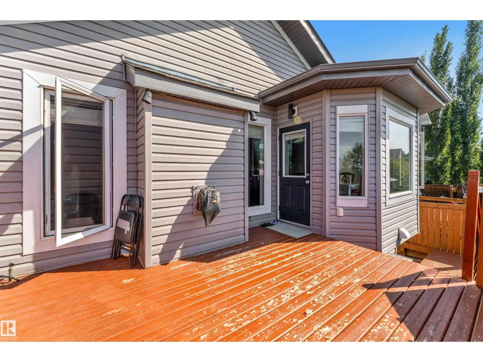 1920 69 St. SW