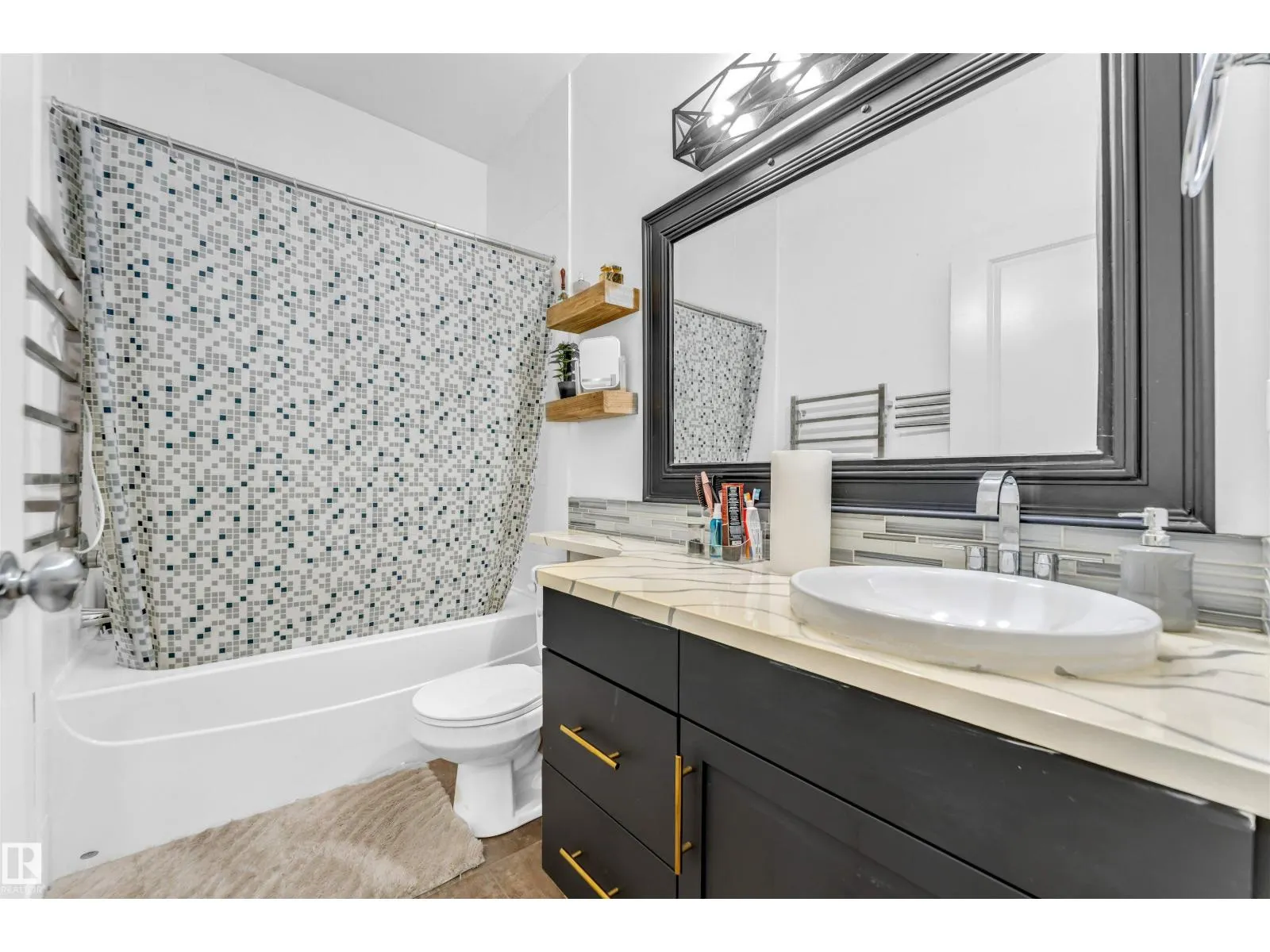 1920 69 St. SW