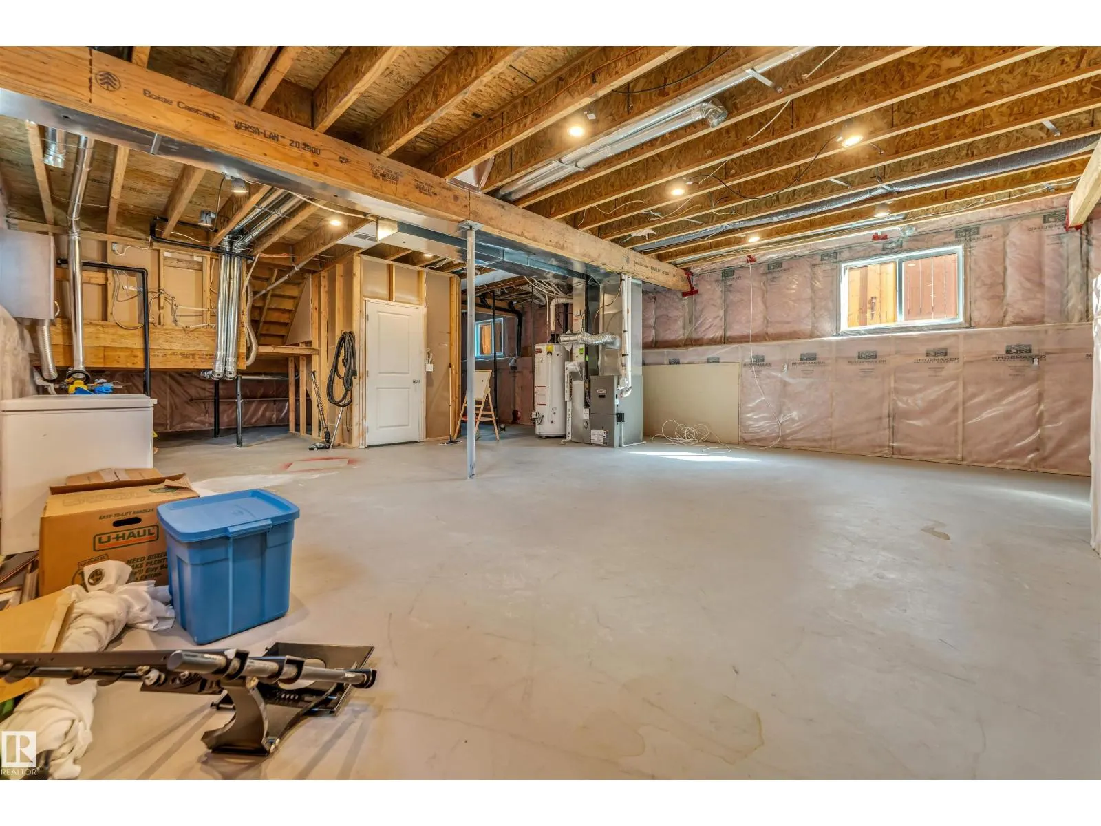 1920 69 St. SW