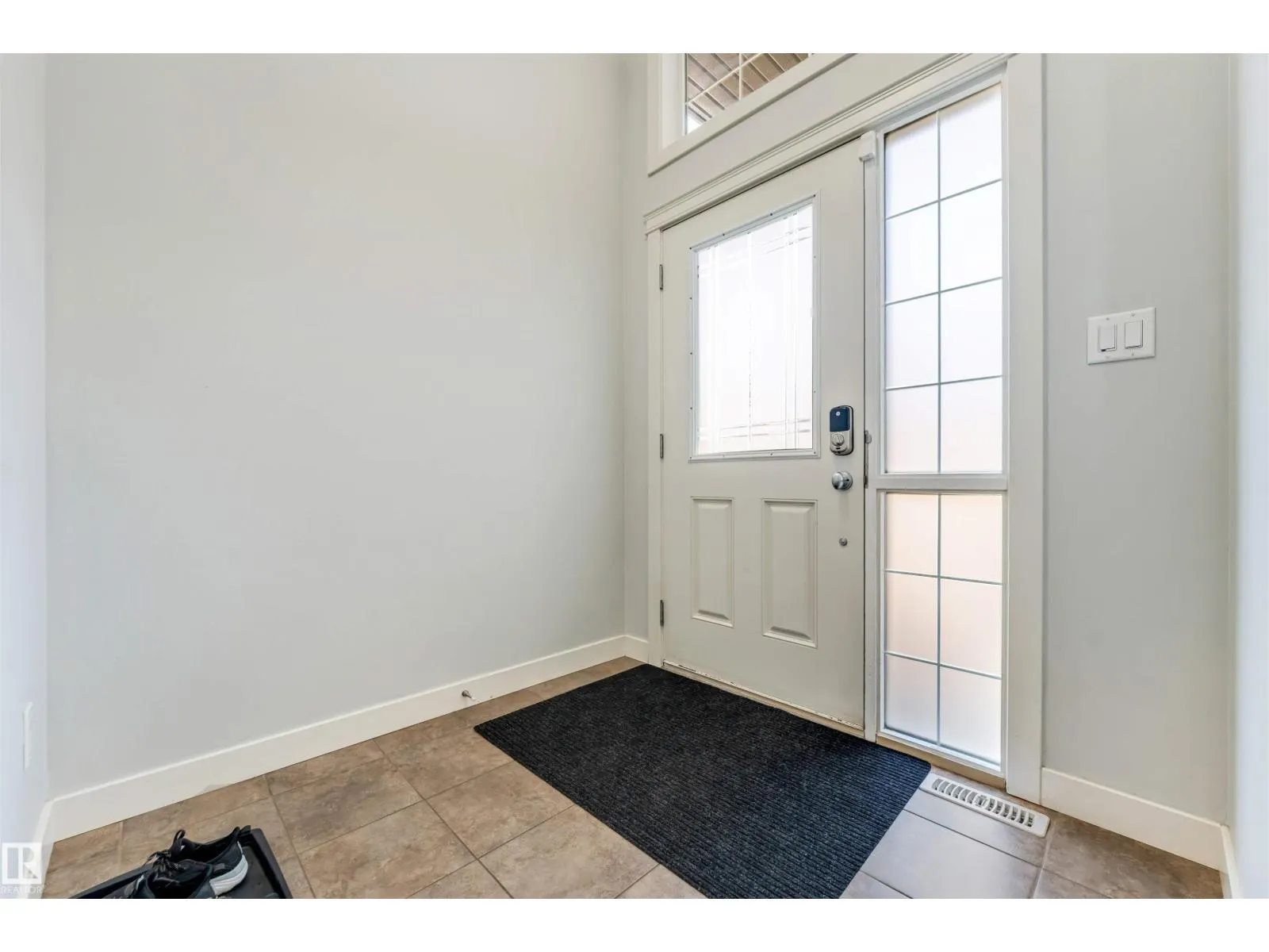 1920 69 St. SW