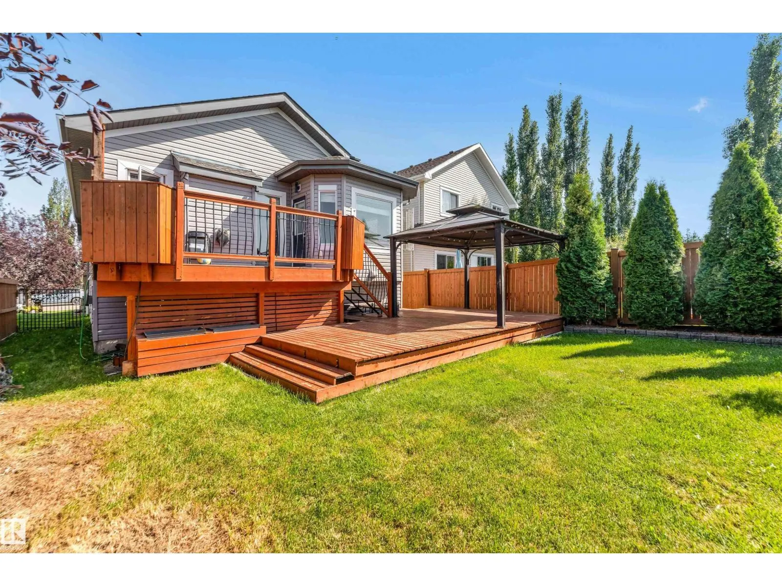 1920 69 St. SW