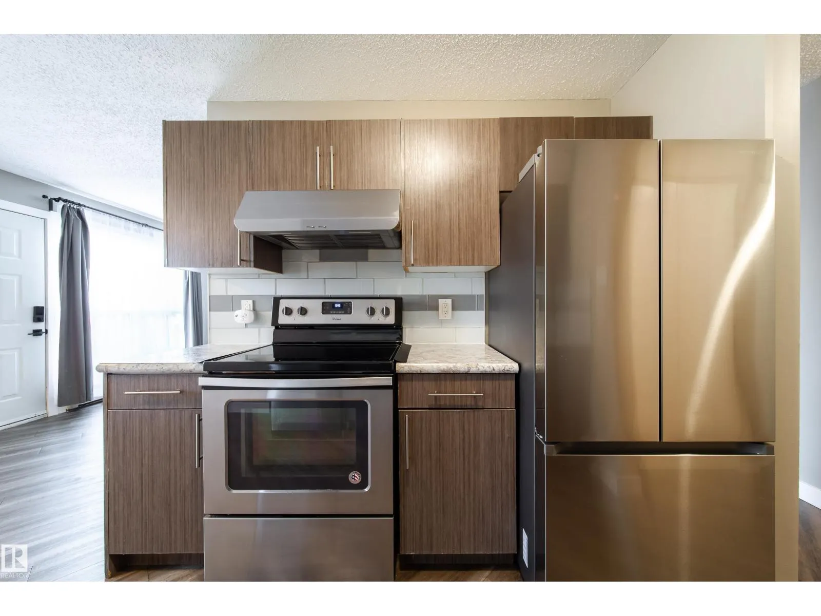 #117 6103 35A AV NW