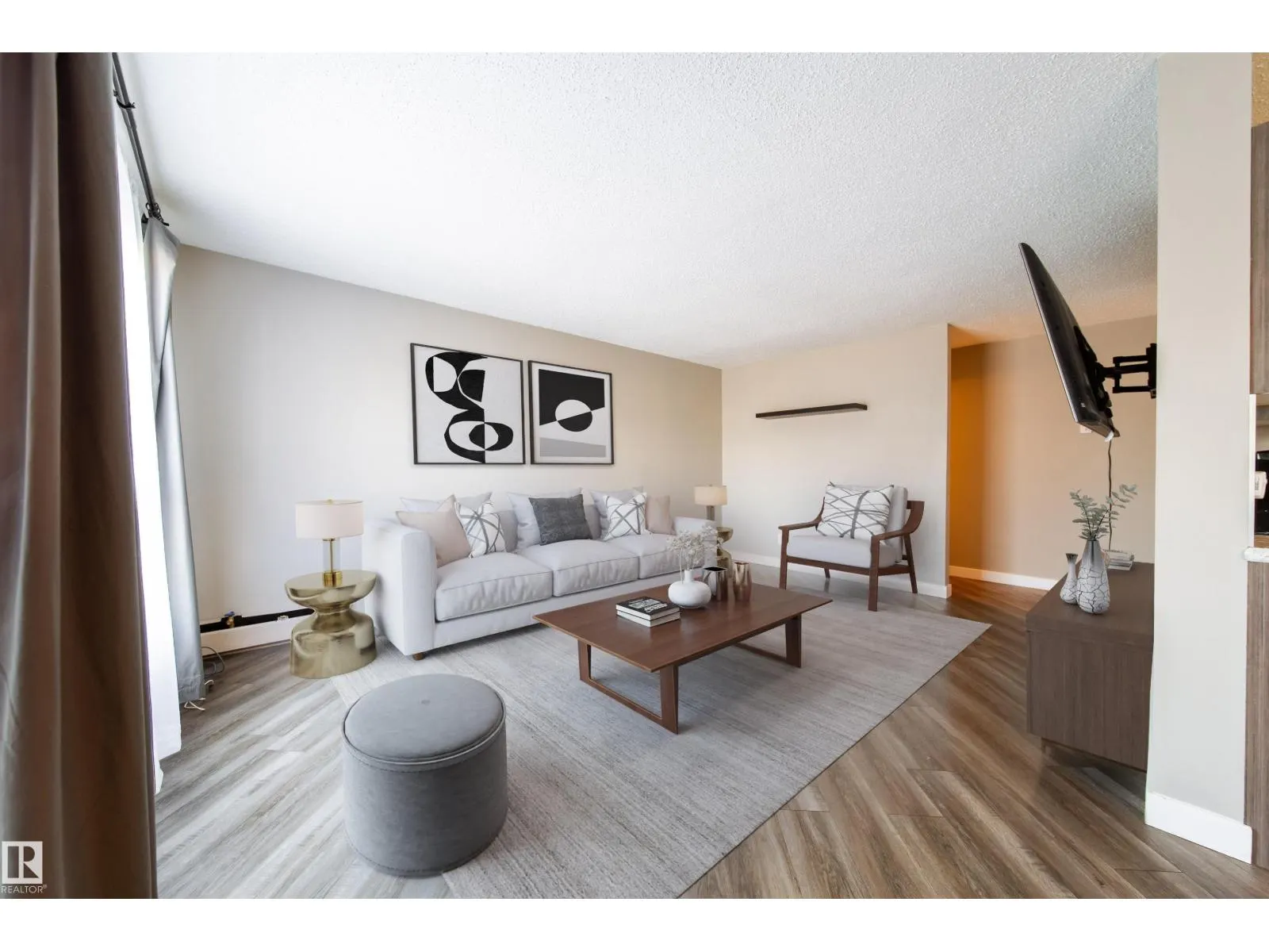 #117 6103 35A AV NW
