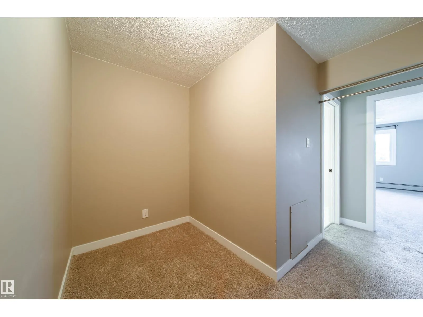 #117 6103 35A AV NW