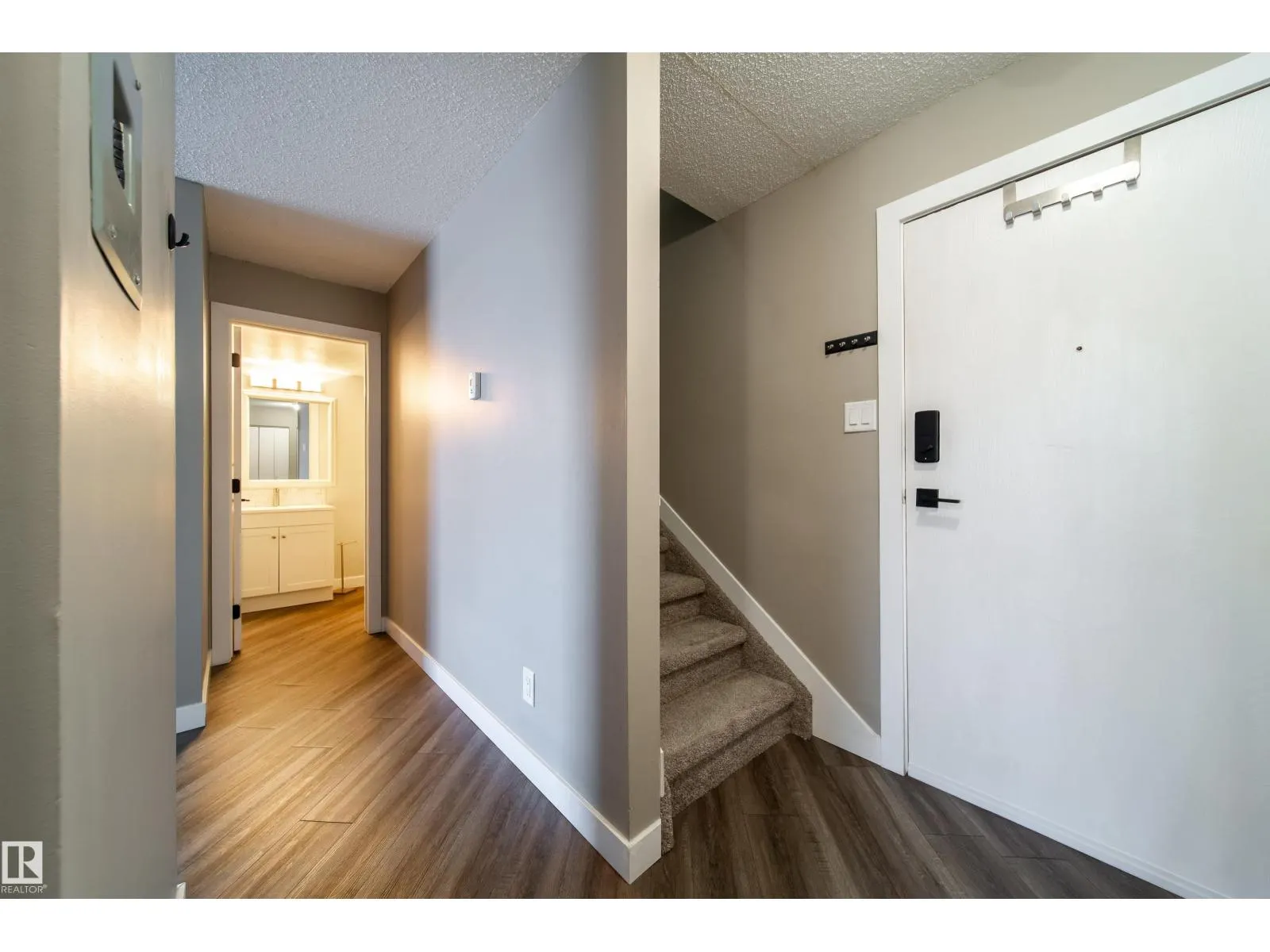 #117 6103 35A AV NW