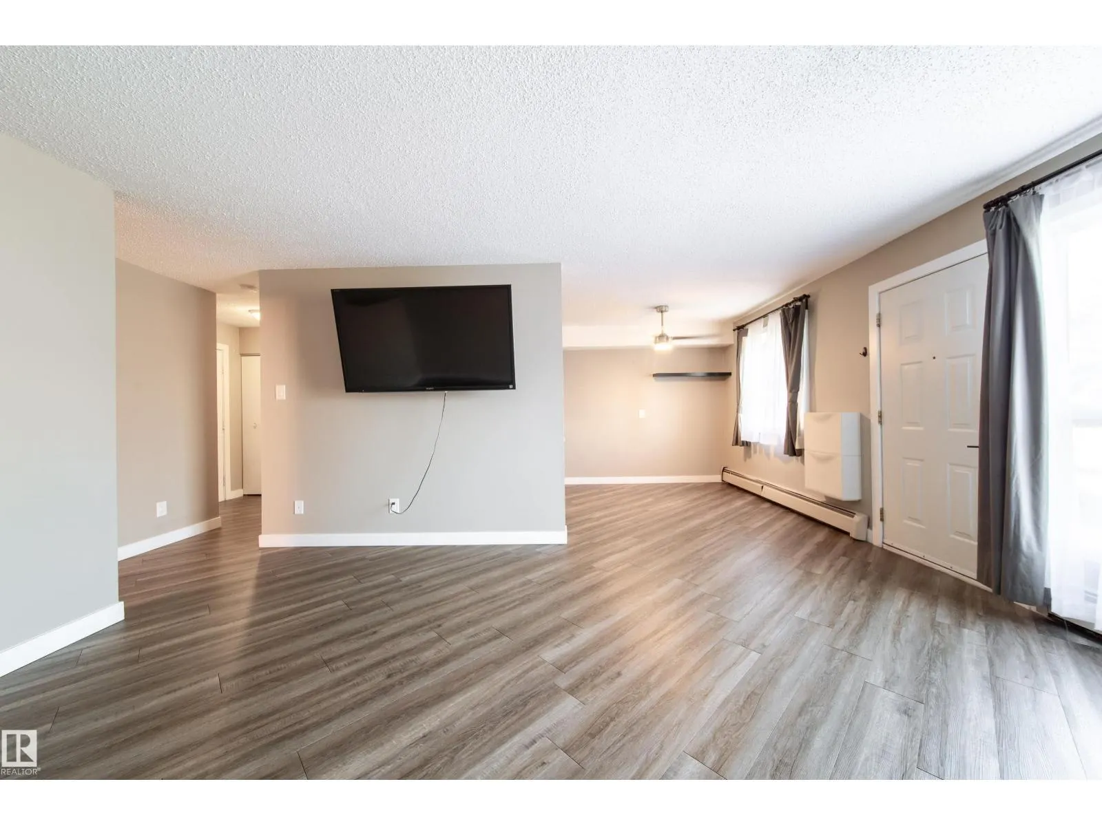 #117 6103 35A AV NW