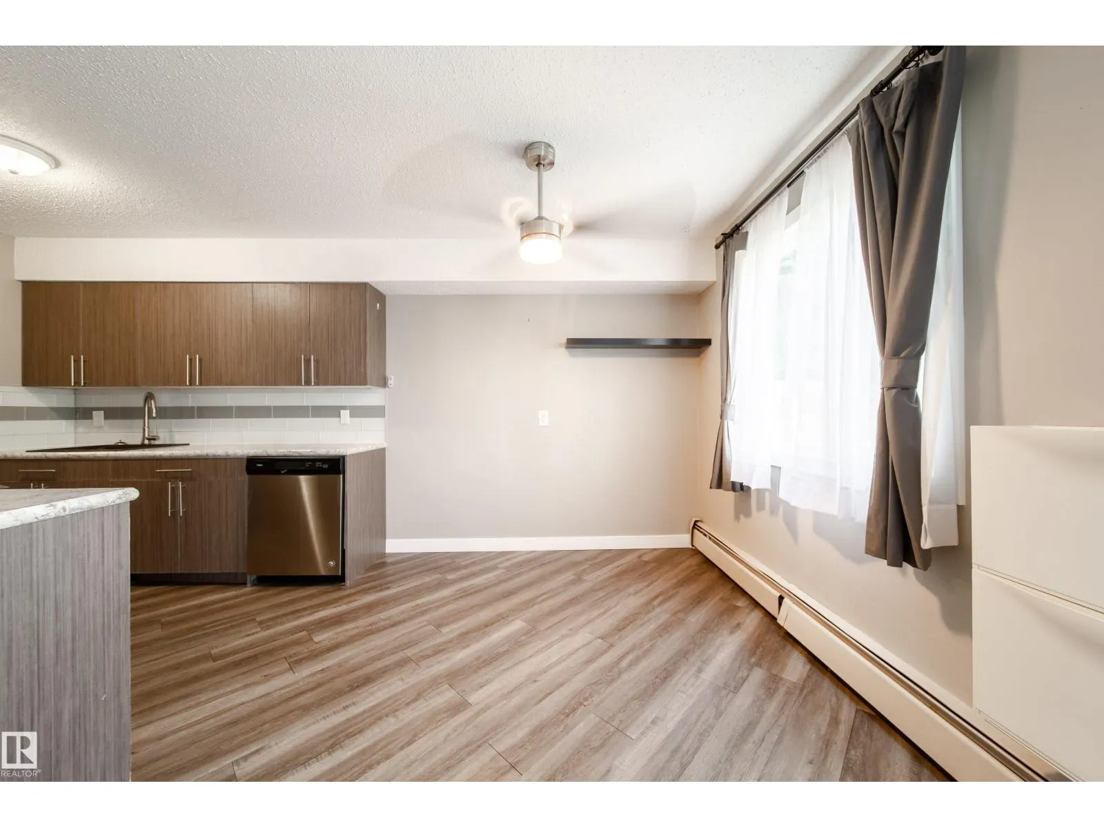 #117 6103 35A AV NW