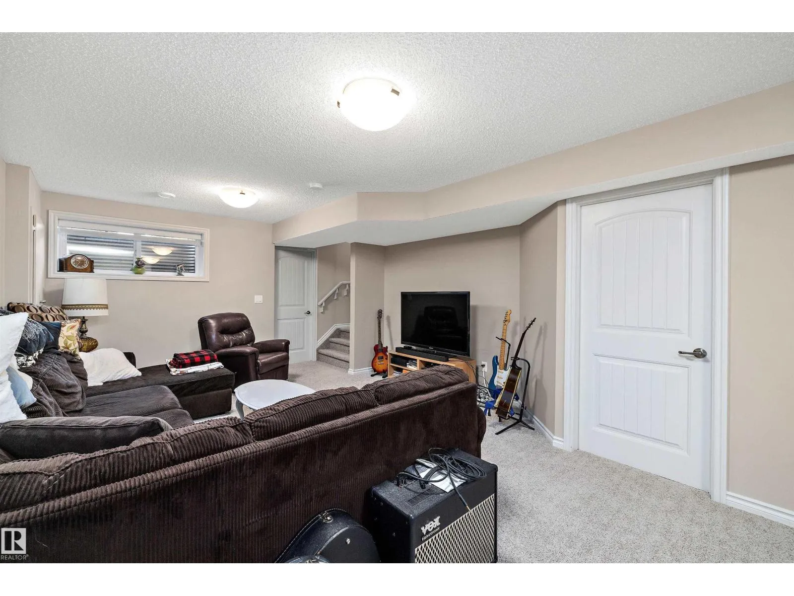 20112 27 AV NW