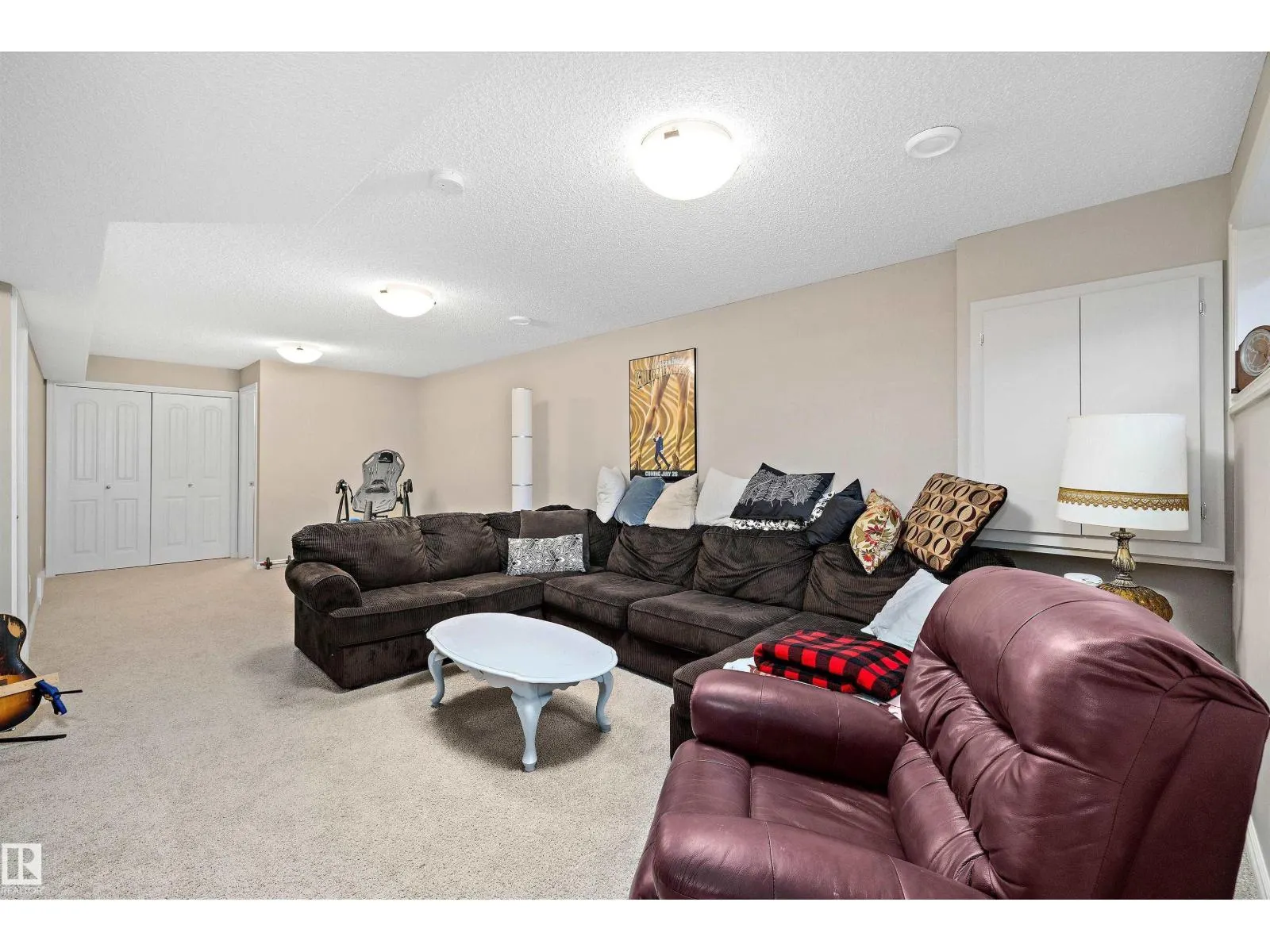 20112 27 AV NW