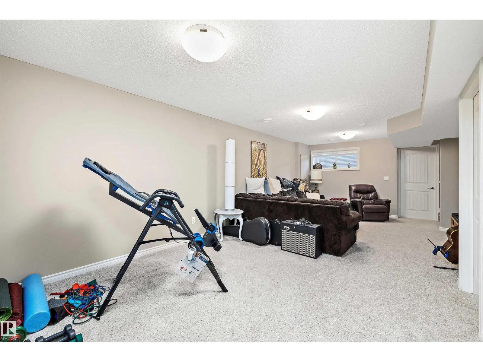 20112 27 AV NW