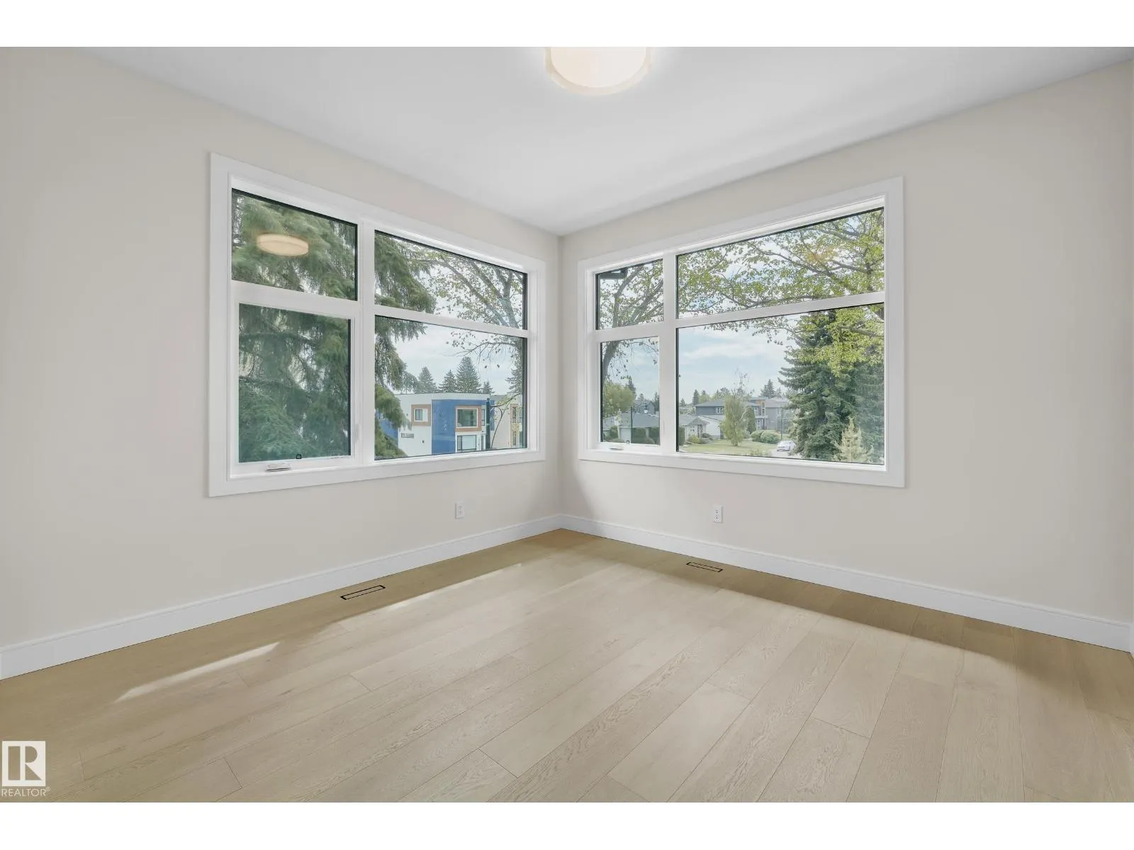 9704 146 ST NW