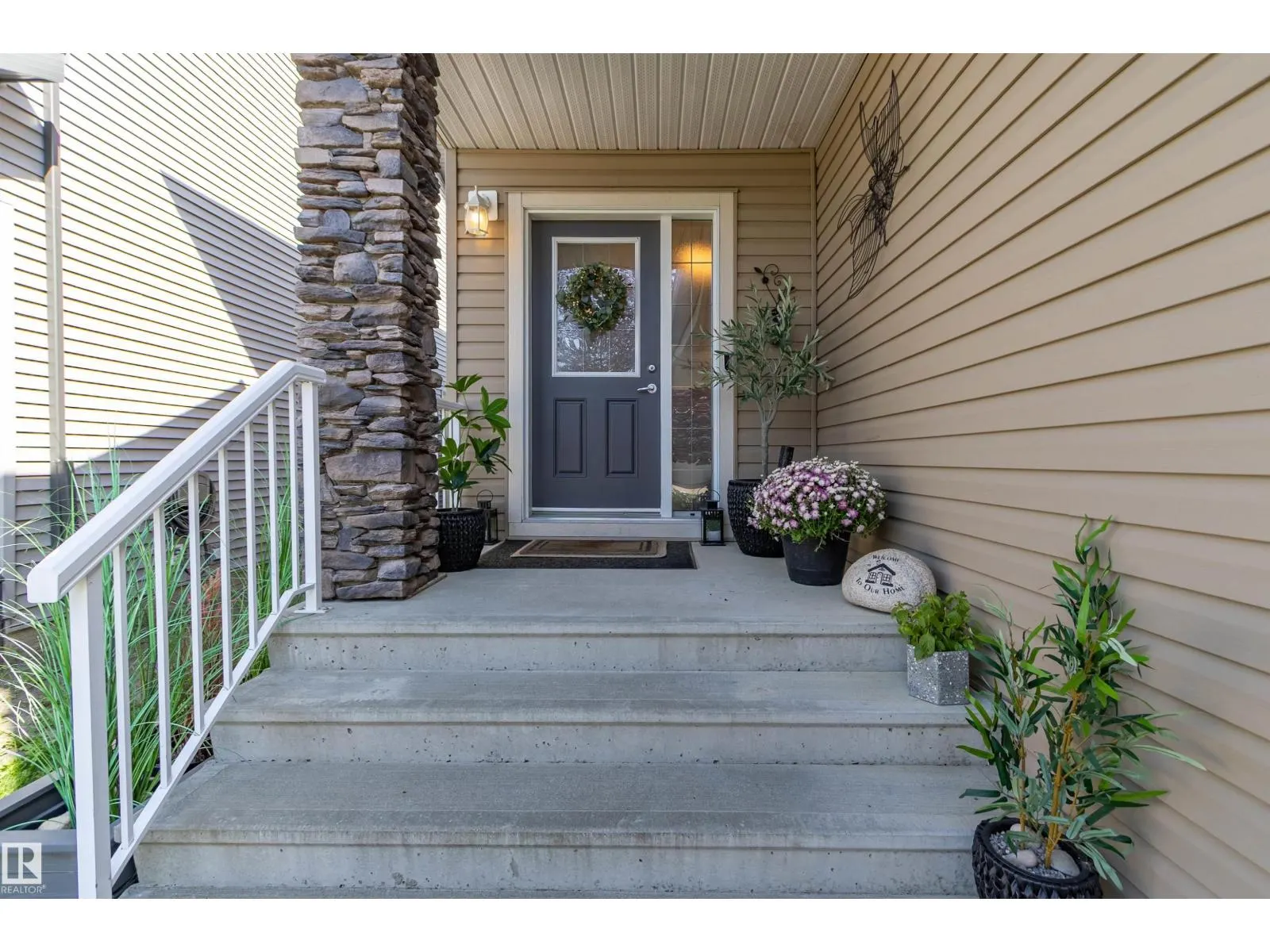 9 Southbridge Crescent