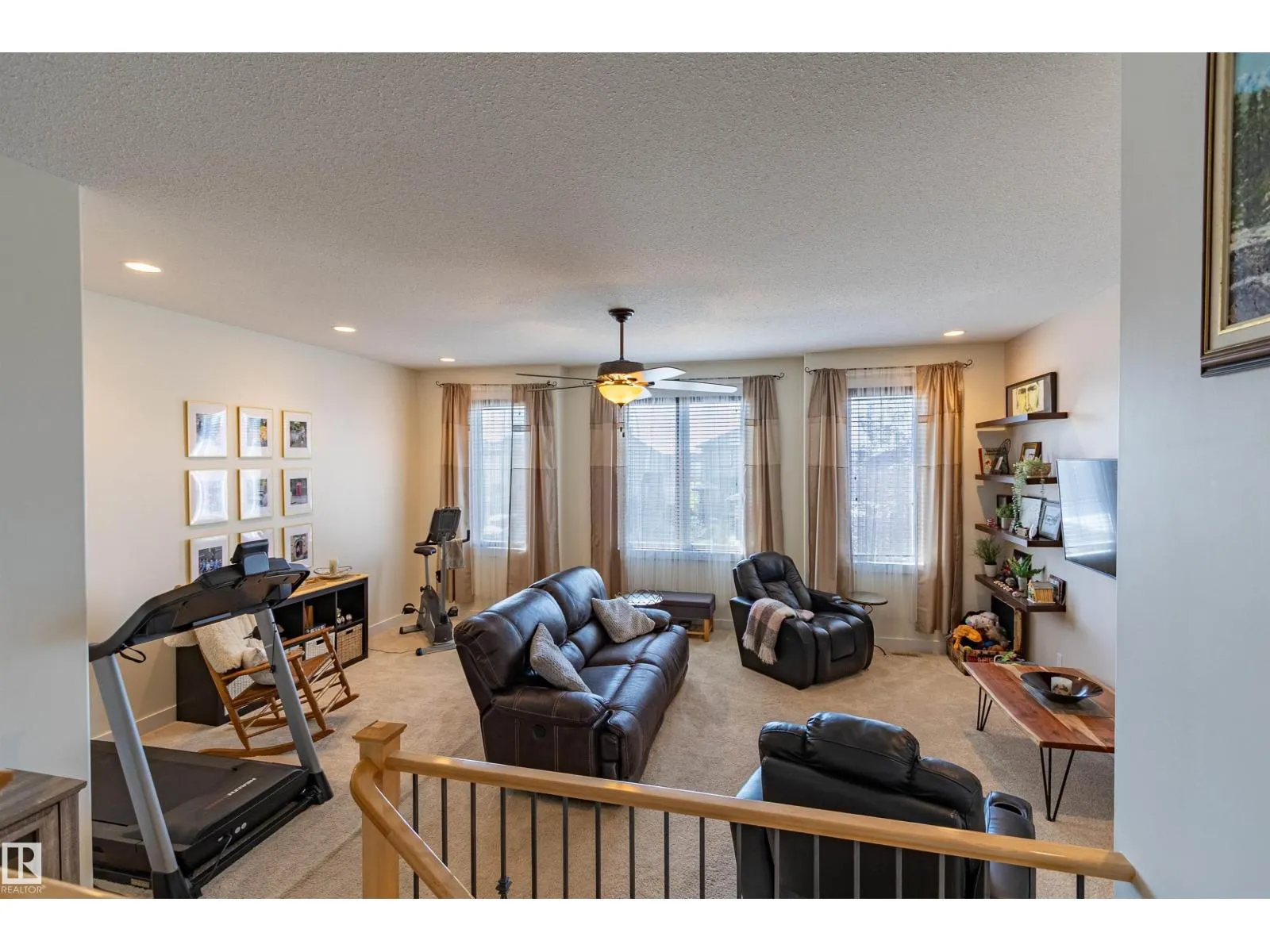 9 Southbridge Crescent