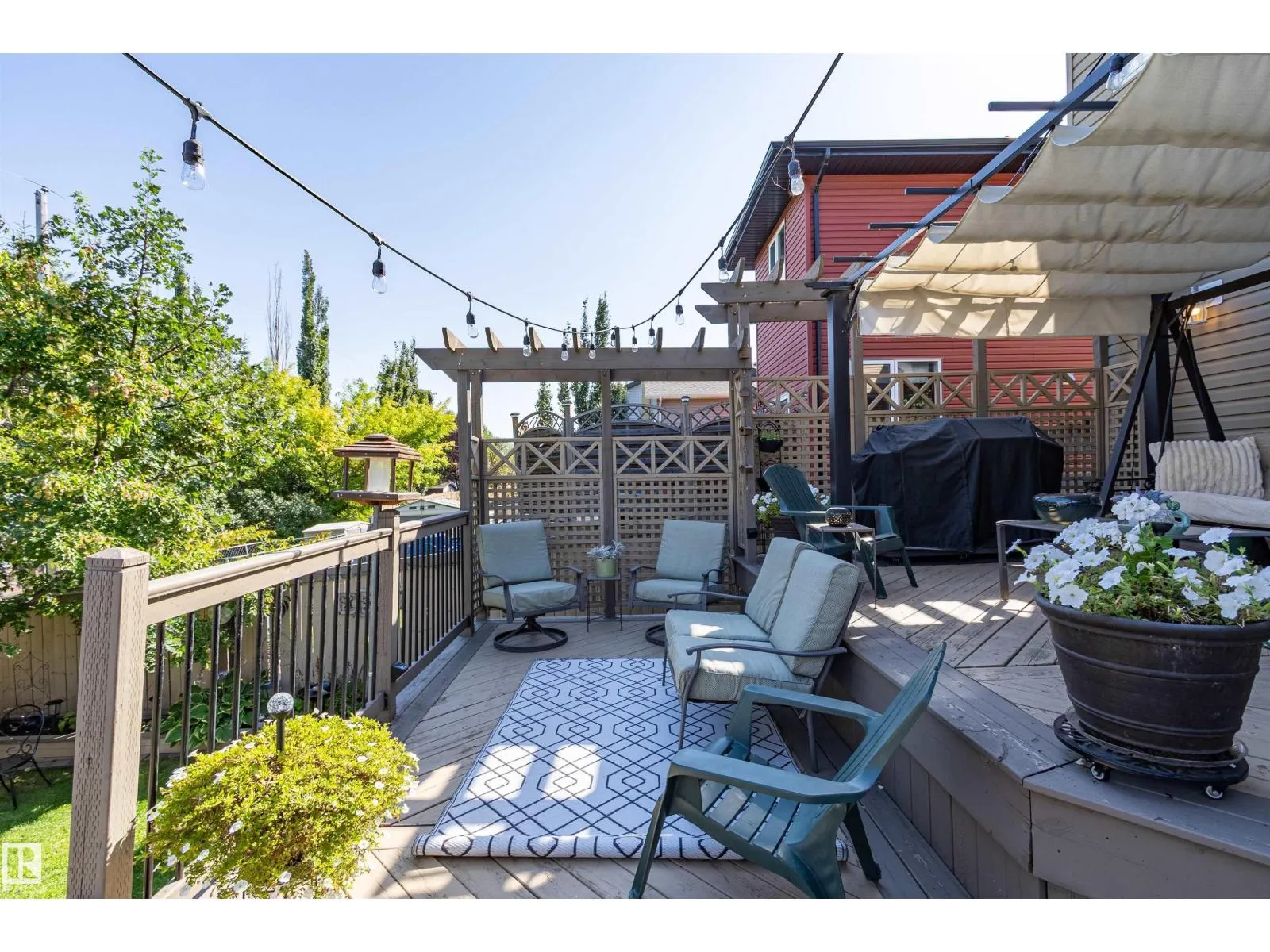 9 Southbridge Crescent