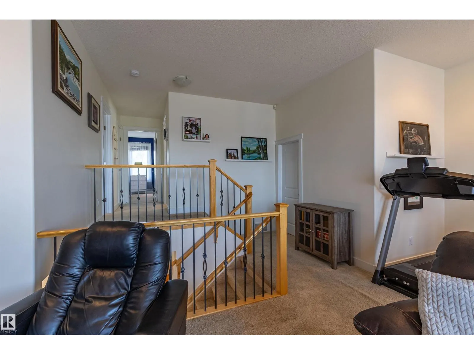 9 Southbridge Crescent