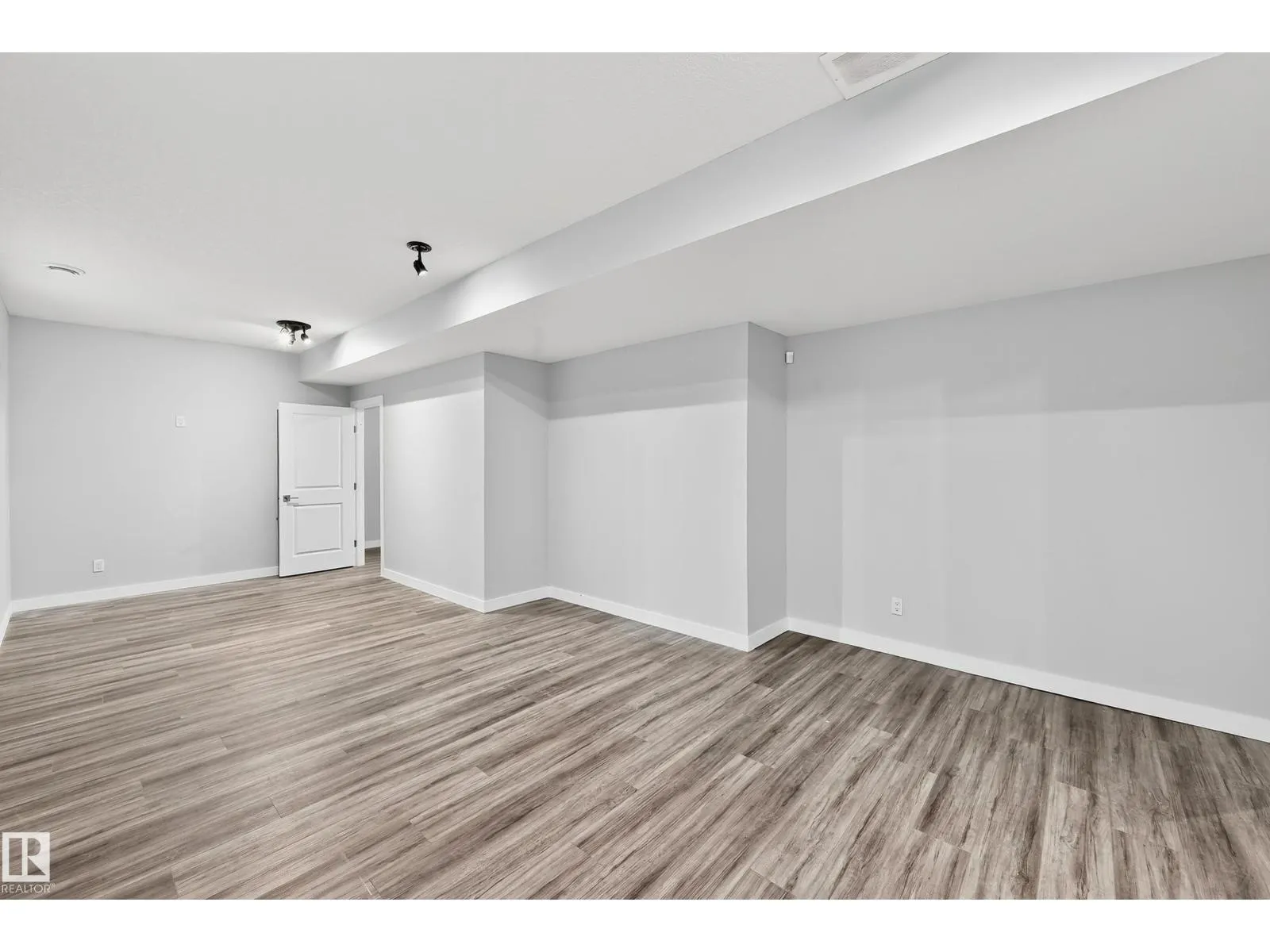 4710 35 ST