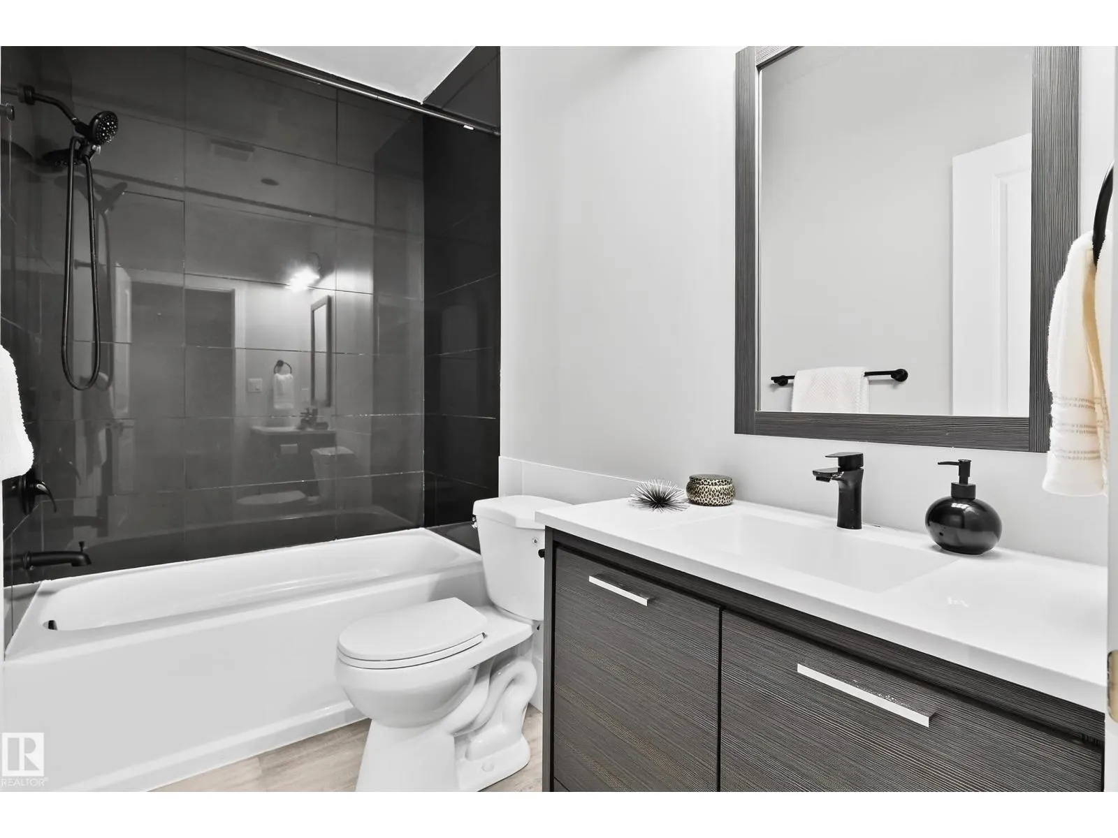 4710 35 ST
