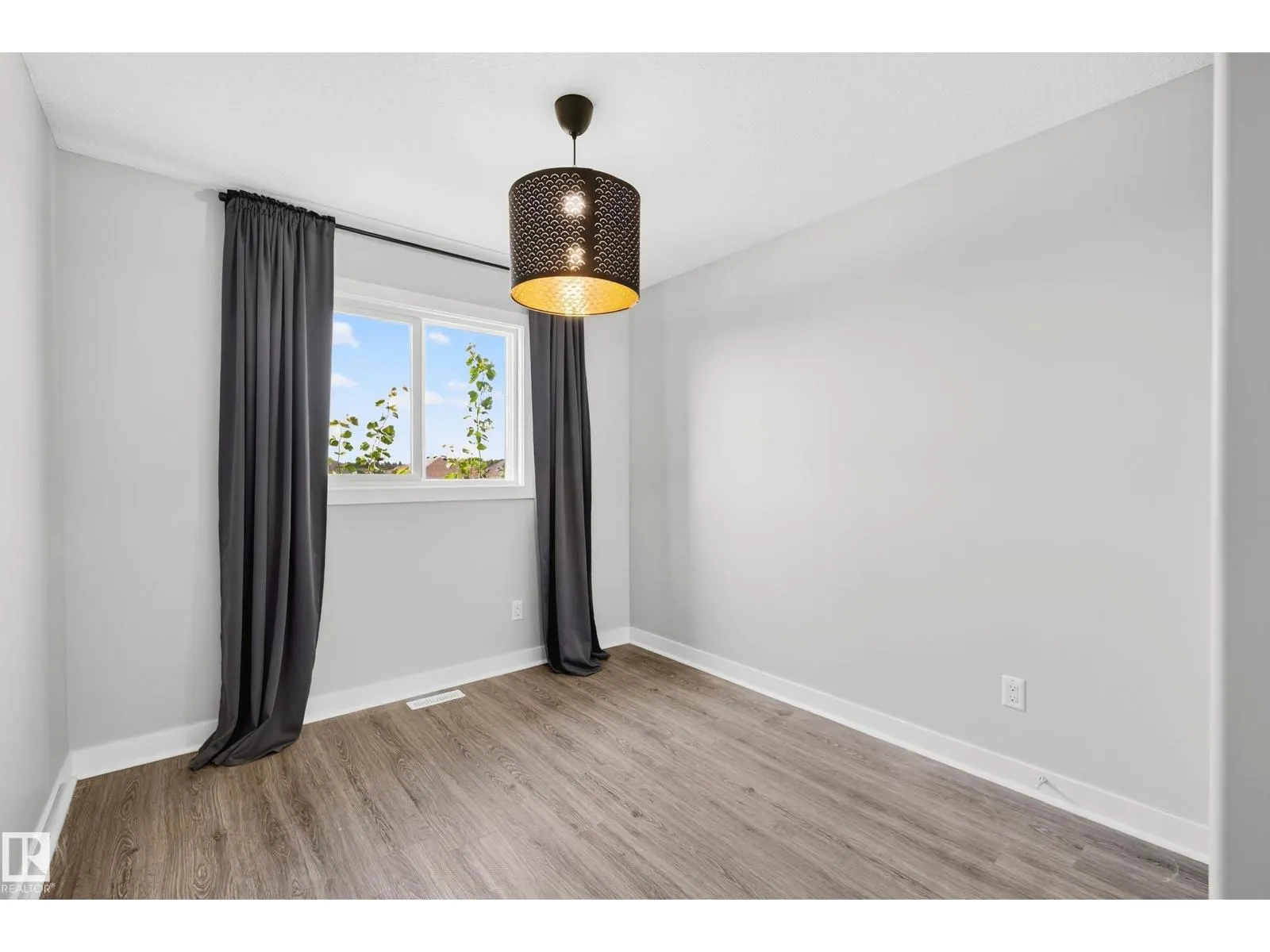 4710 35 ST