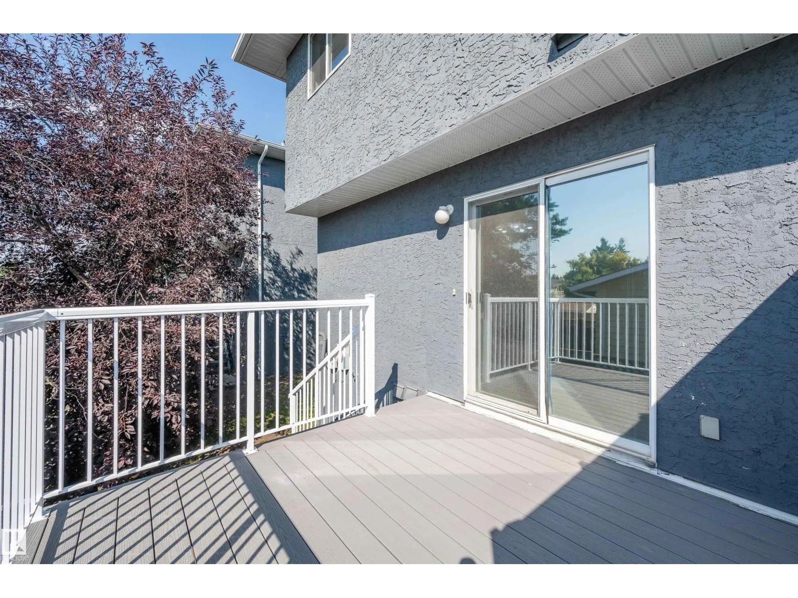 #3 15128 22 ST NW