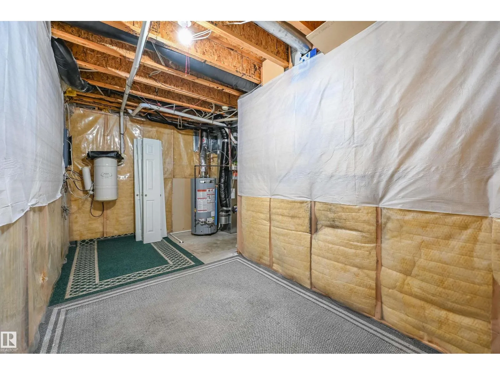#3 15128 22 ST NW