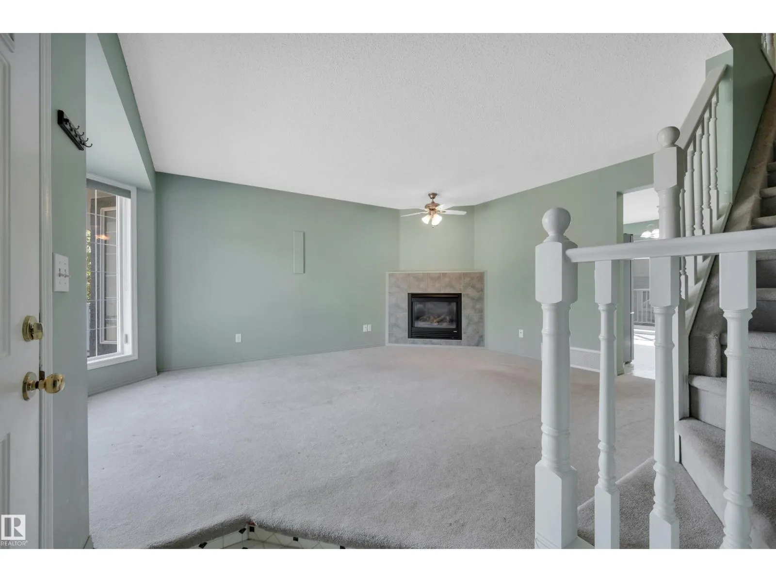 #3 15128 22 ST NW