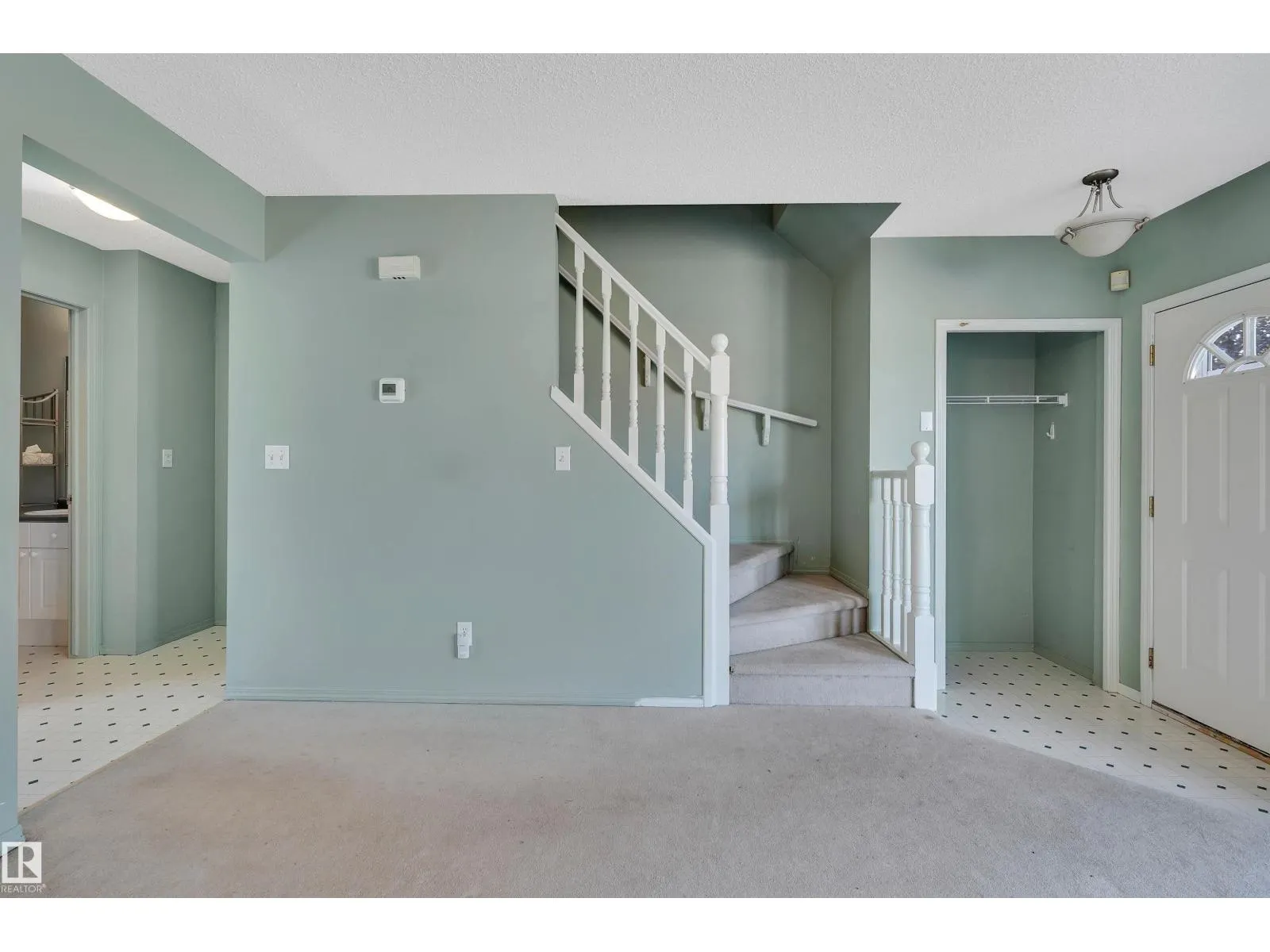 #3 15128 22 ST NW