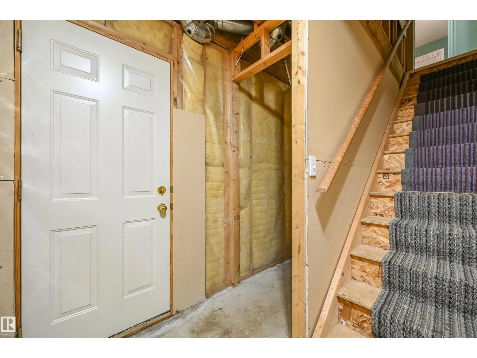 #3 15128 22 ST NW