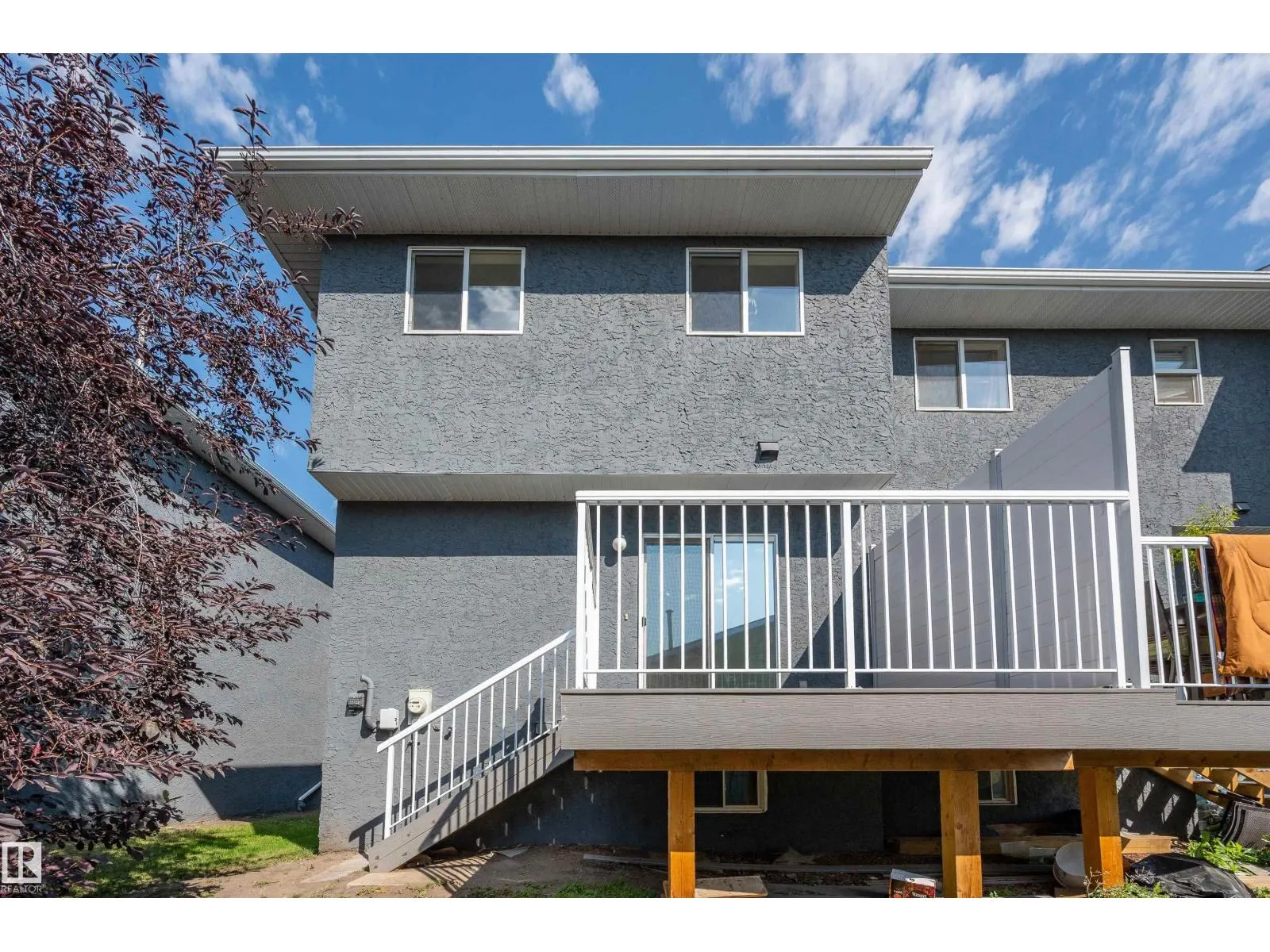 #3 15128 22 ST NW