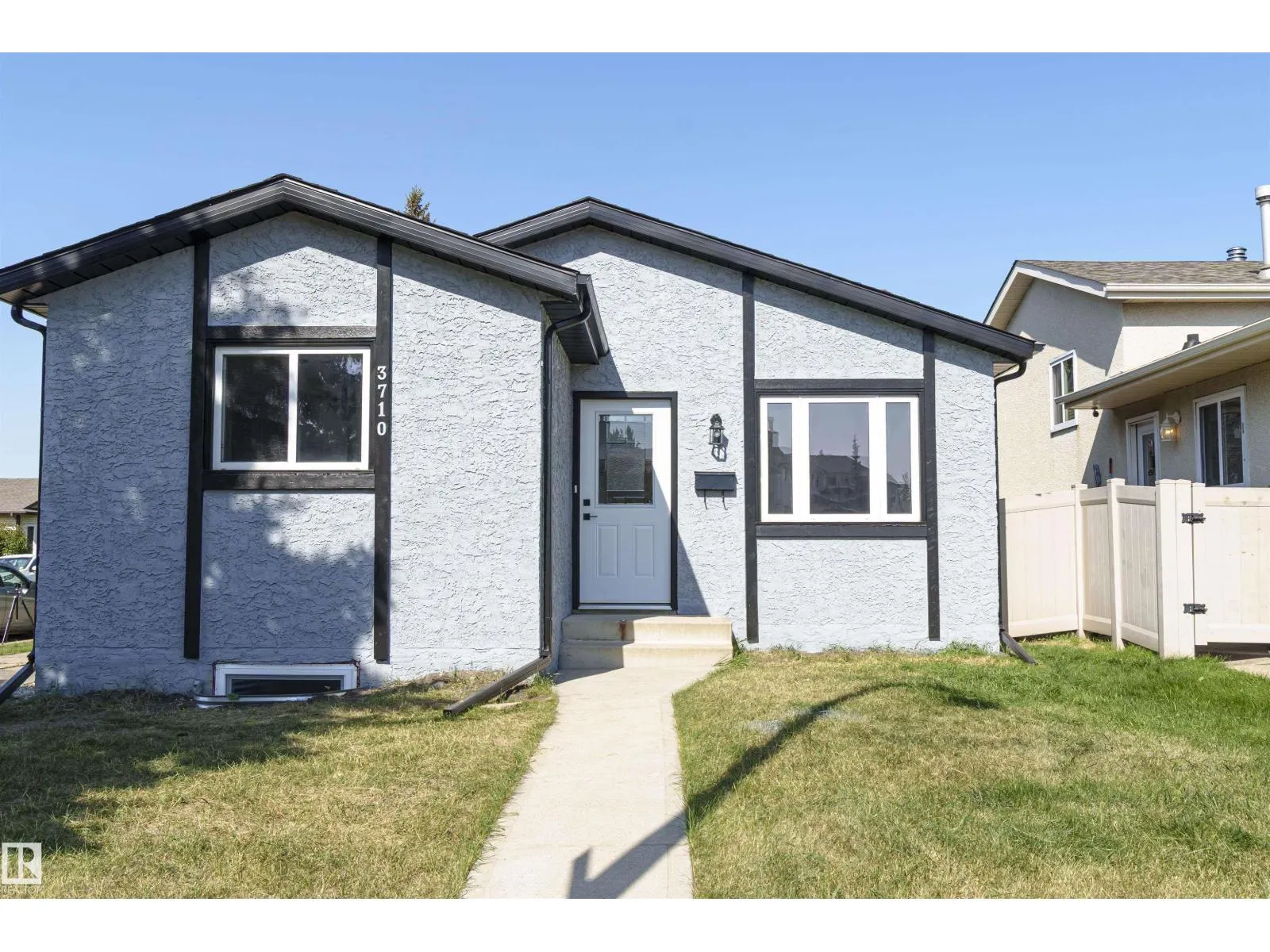 3710 41 AV NW