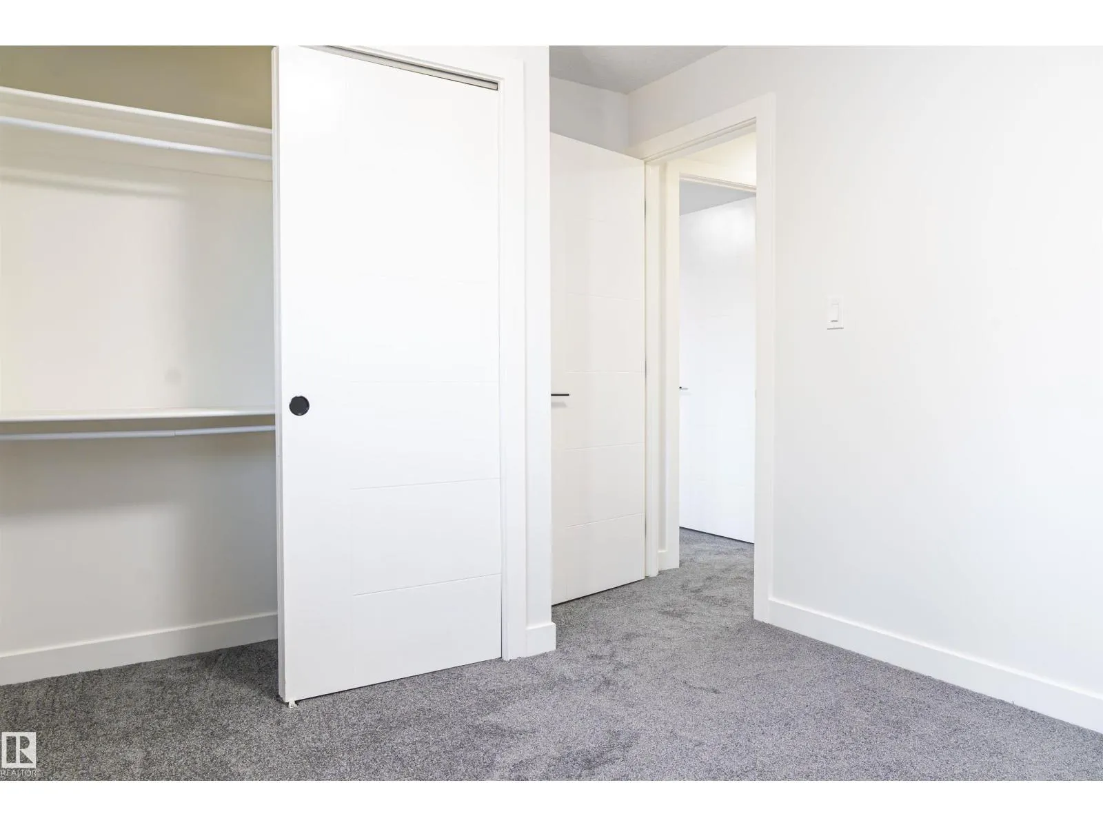 3710 41 AV NW