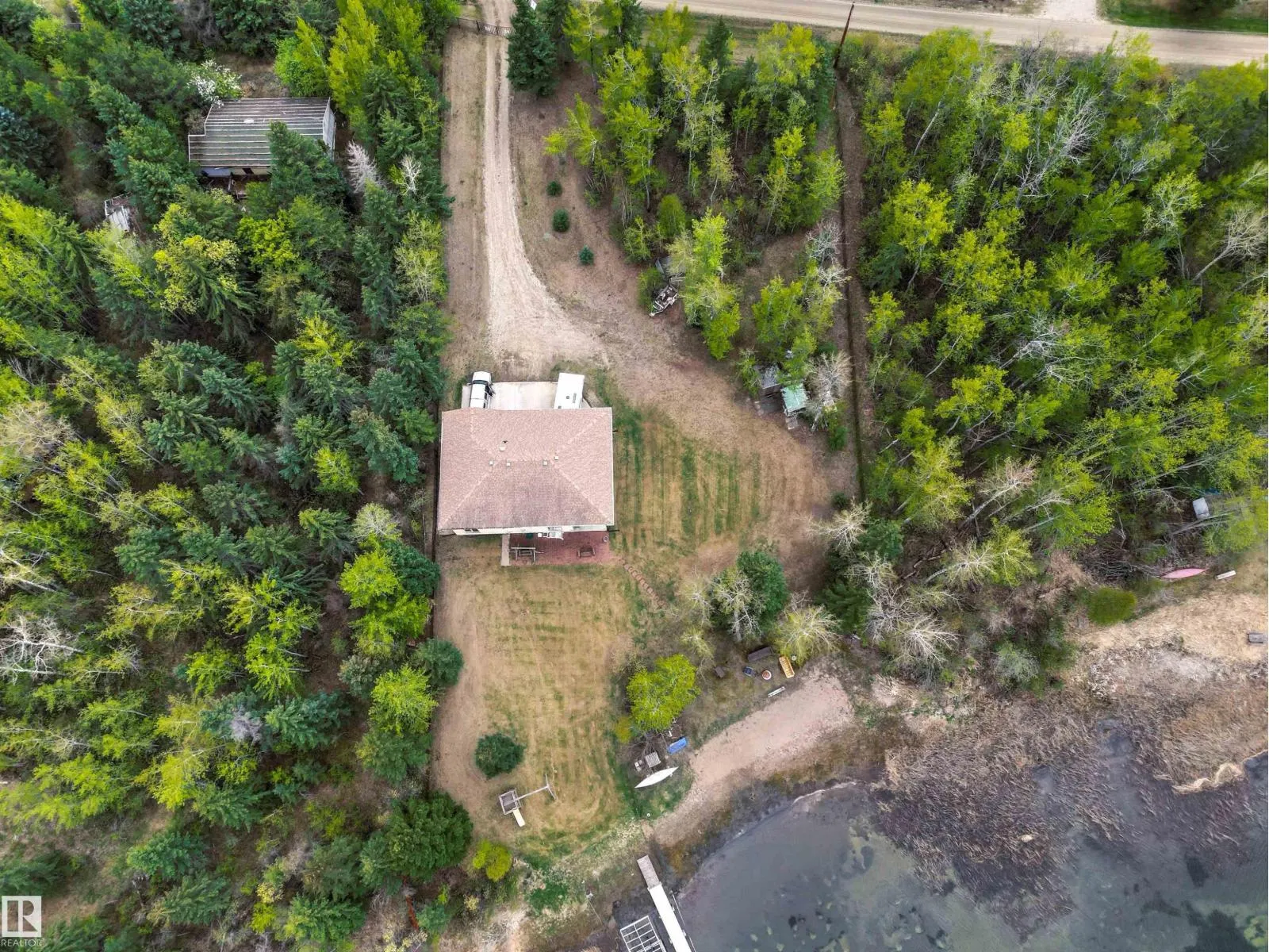 4 Sunshine Bay RD
