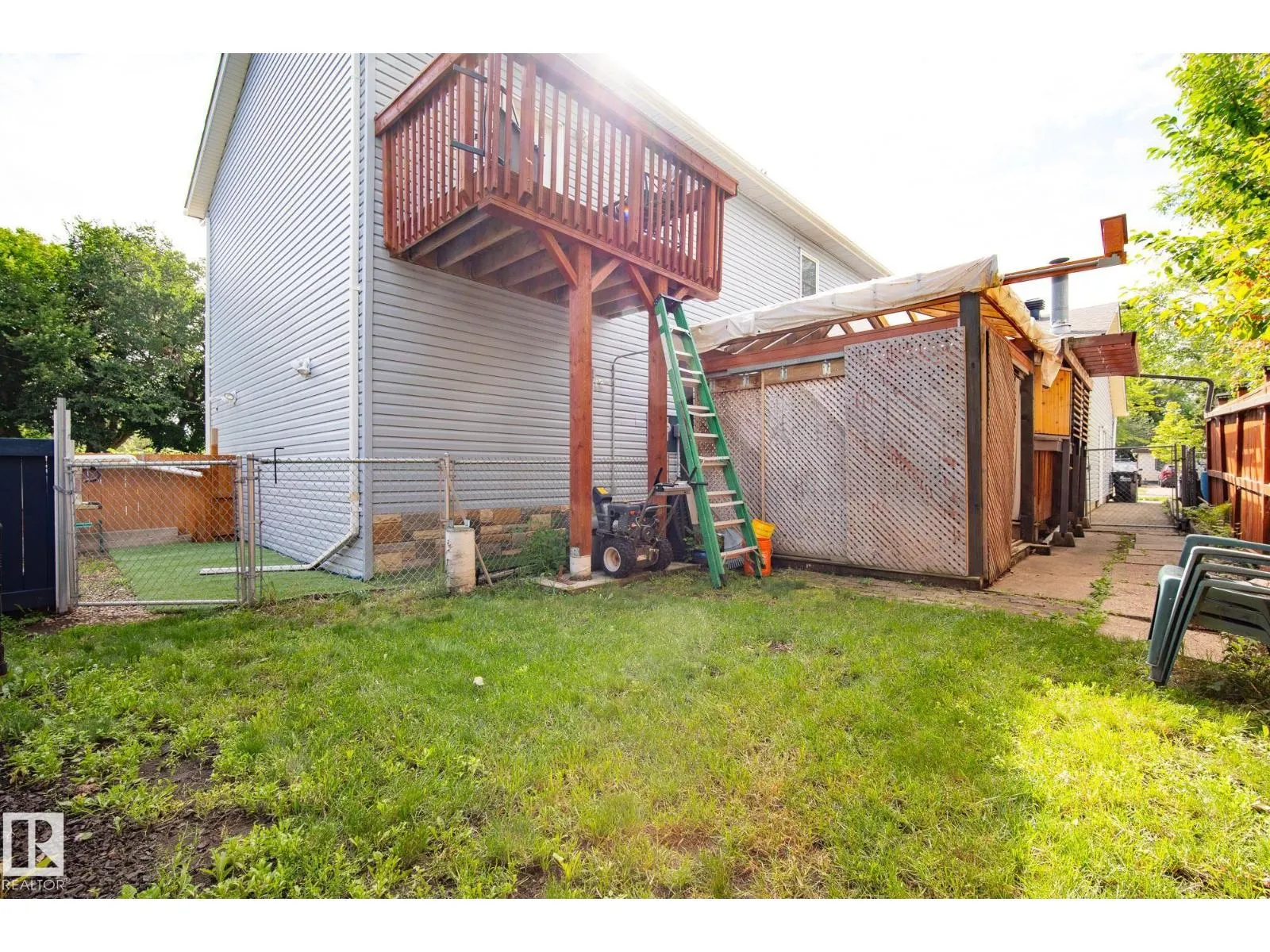 127 PINE ST