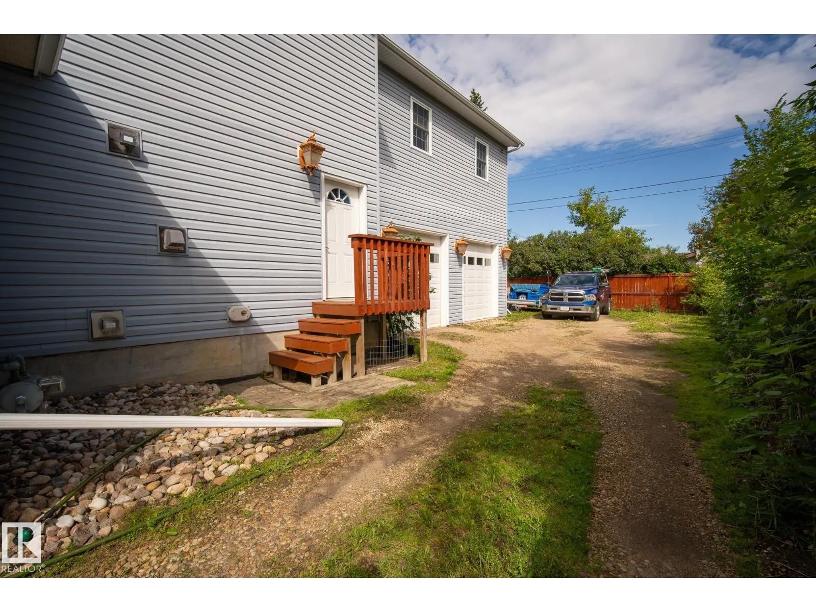 127 PINE ST