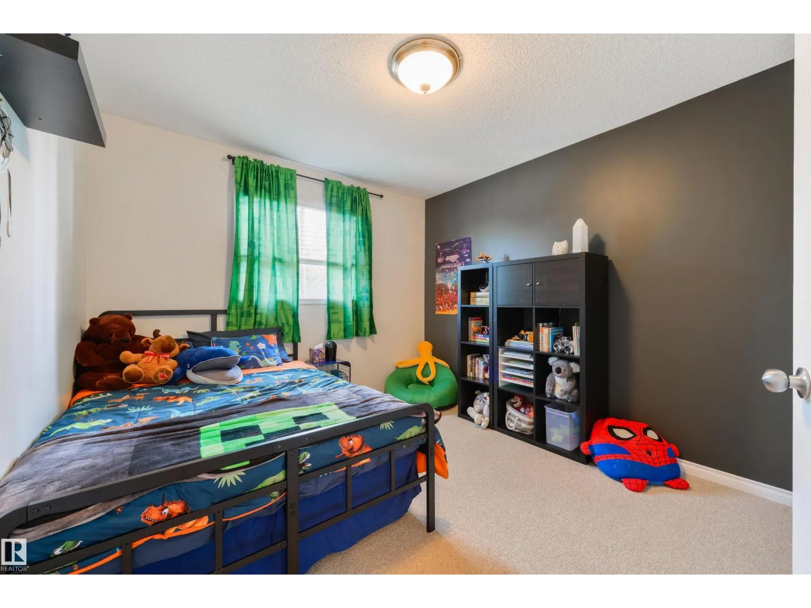 26 LEYLAND WY