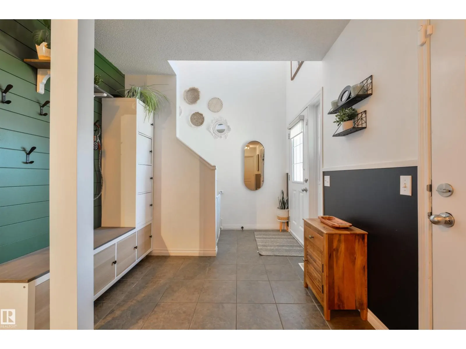 26 LEYLAND WY