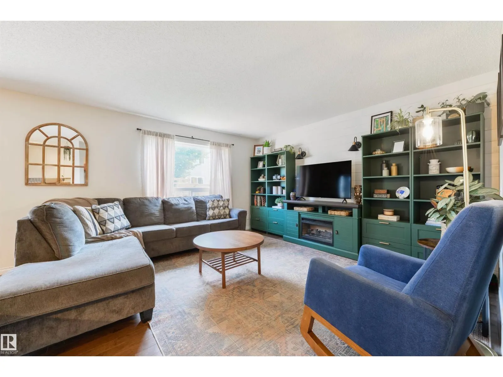 26 LEYLAND WY